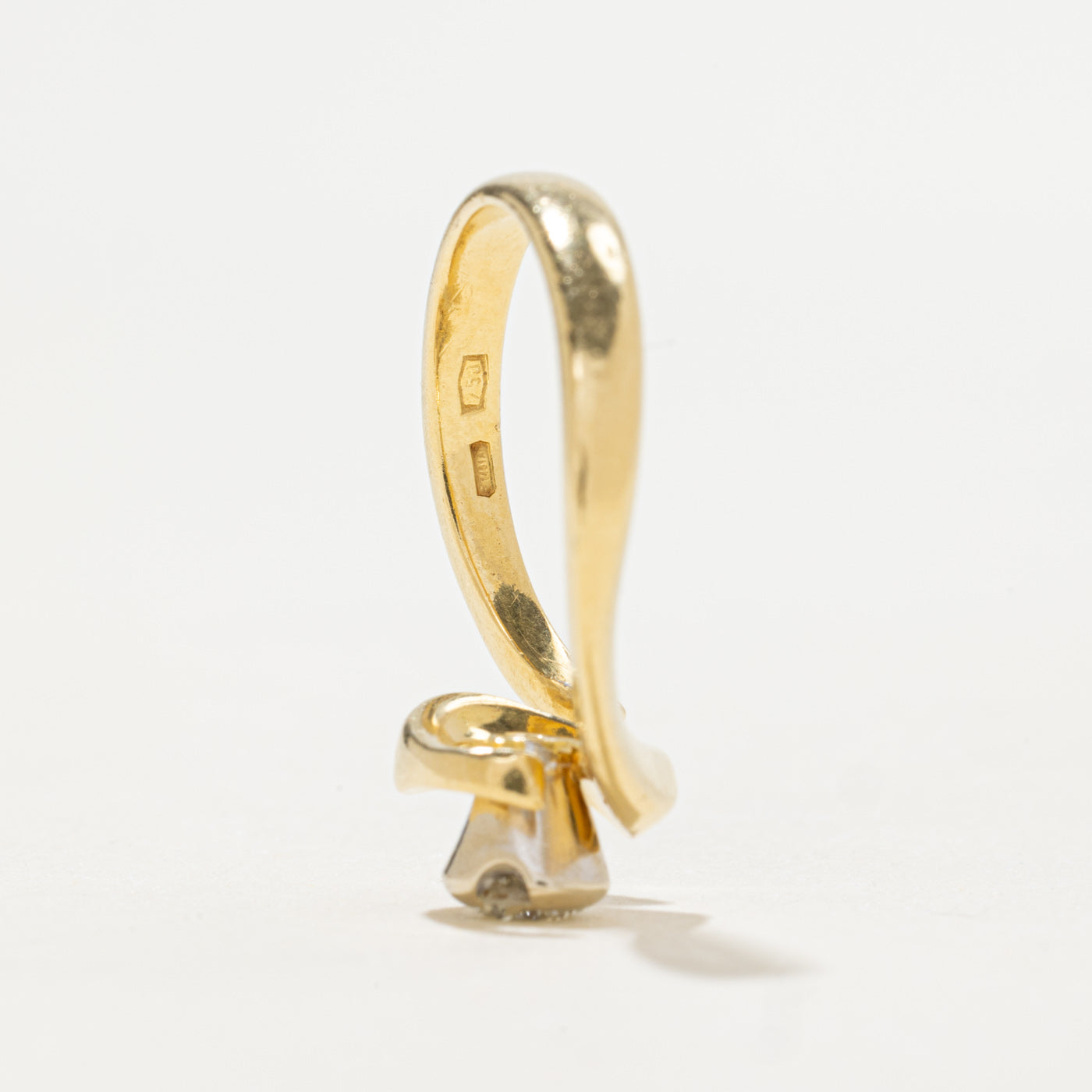 Bague solitaire italienne en or 18 carats avec diamant à motif tourbillon | 0,29 ct | Taille 6