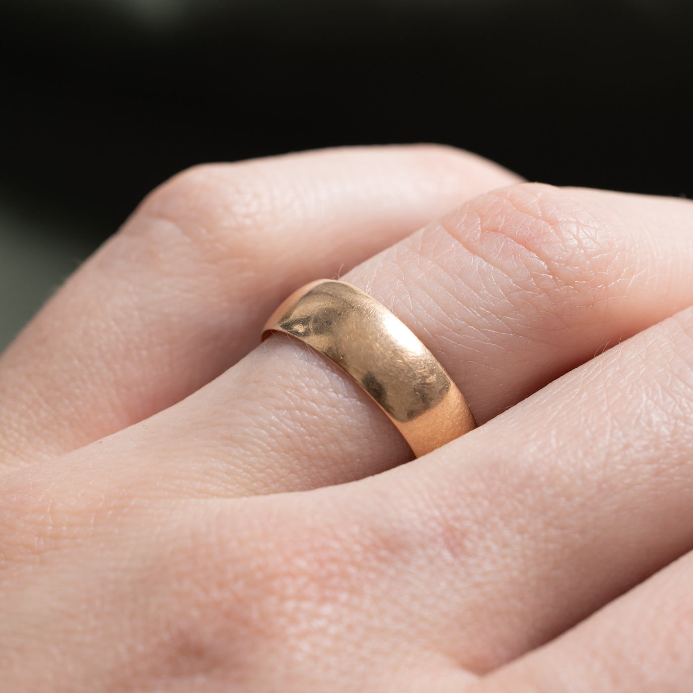 Vintage Canadian Pseudo Hallmarked 10k Yellow Gold Band | SZ 6