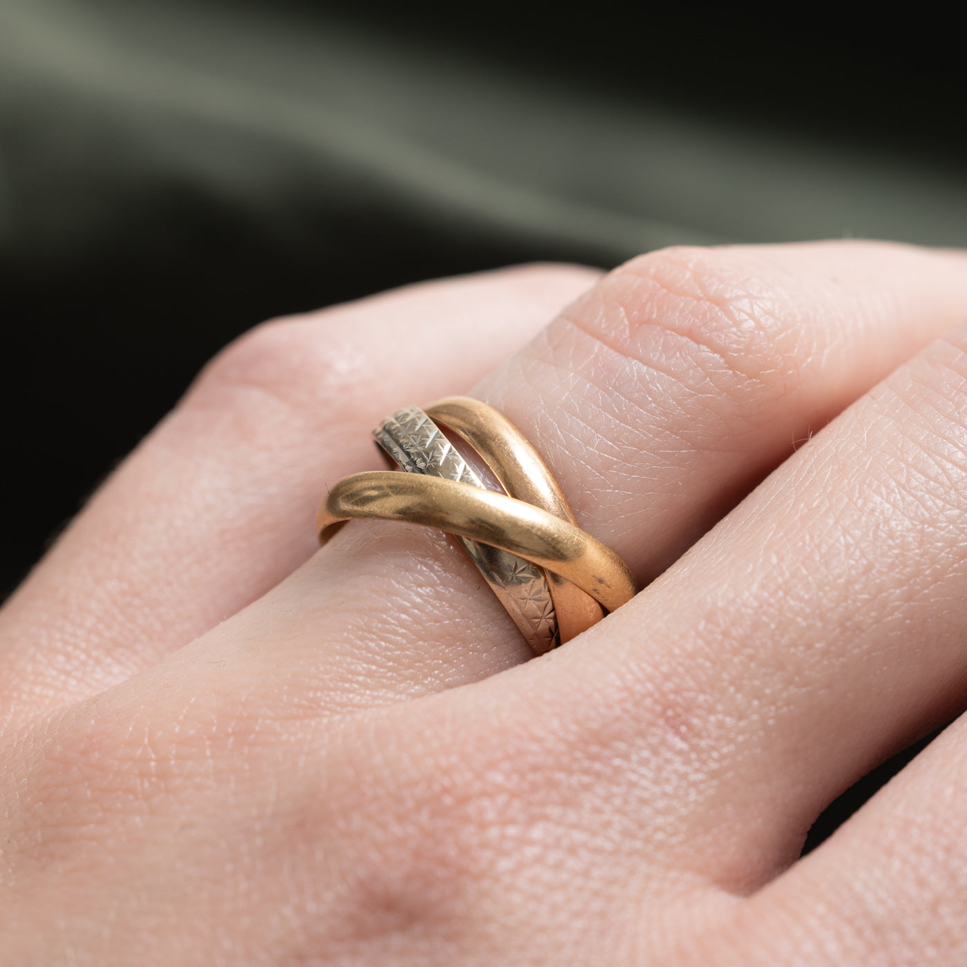 Bague Trinity entrelacée en or jaune, blanc et rose 18 carats d'Italie | Taille 6,75