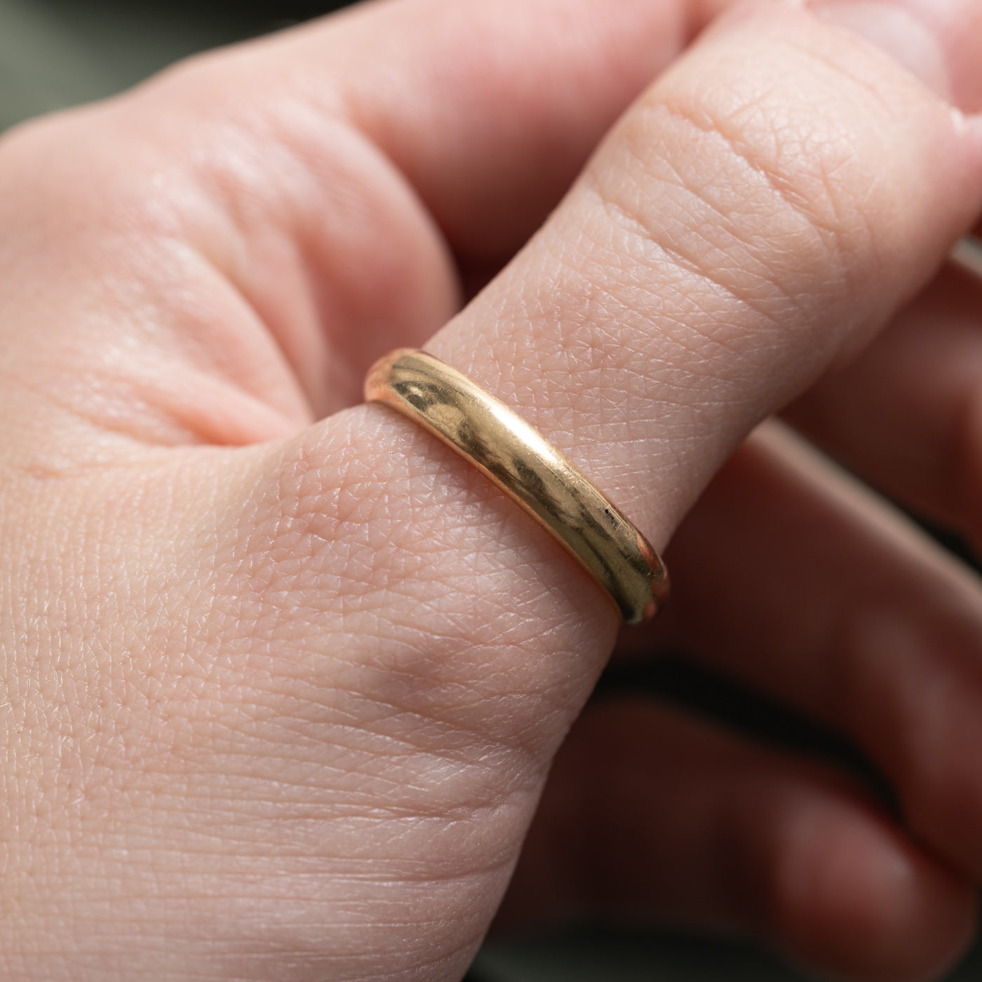 Alliance italienne en or jaune 18 carats gravée | 4 mm | Taille 10