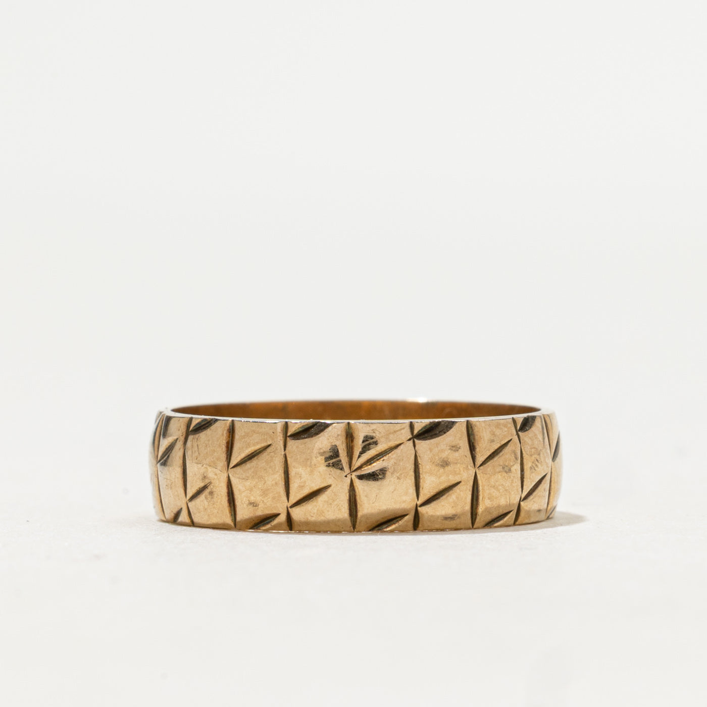 1978 London 9k Yellow Gold Diagonal Checkerboard Band | 4.75mm | SZ 6