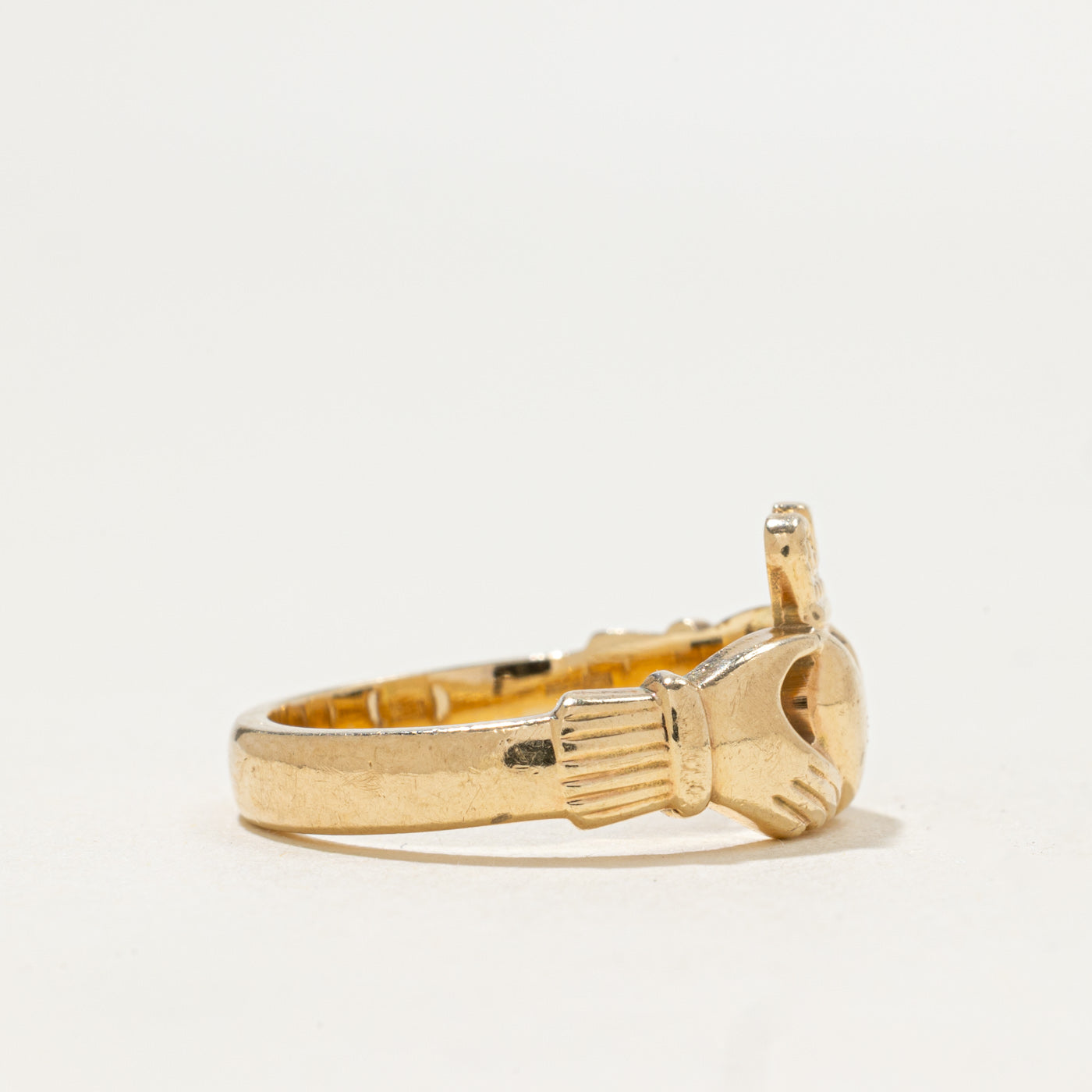 1999 Dublin 10k Yellow Gold Claddagh Ring | SZ 6.75