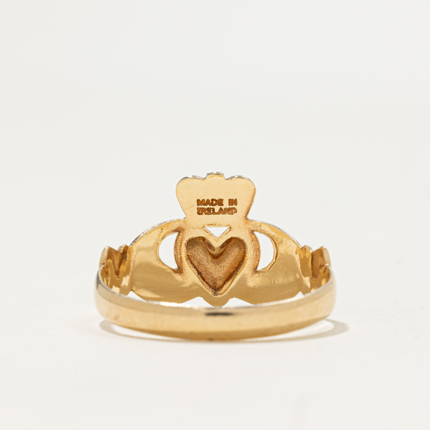 Bague Claddagh en or jaune 10 carats, Dublin 1999 | Taille 10,25