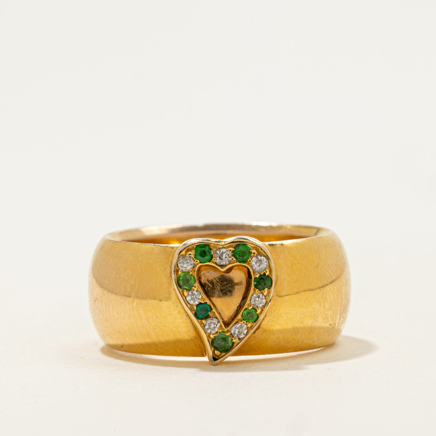 18k Green Garnet & Old Mine Cut Diamond Heart Ring | 0.08ctw, 0.09ctw | SZ 7.25