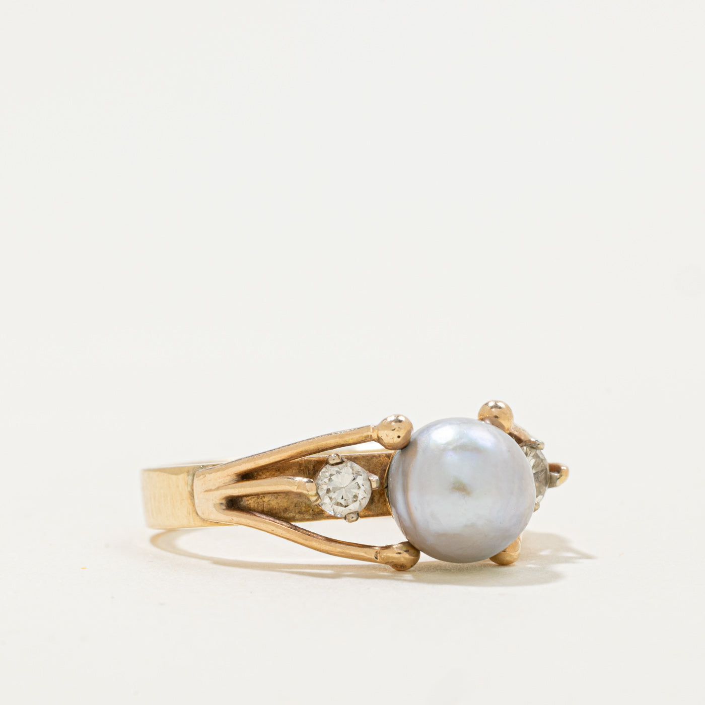 10k Pearl & Diamond Accented Ring | 0.17ctw | SZ 7.25