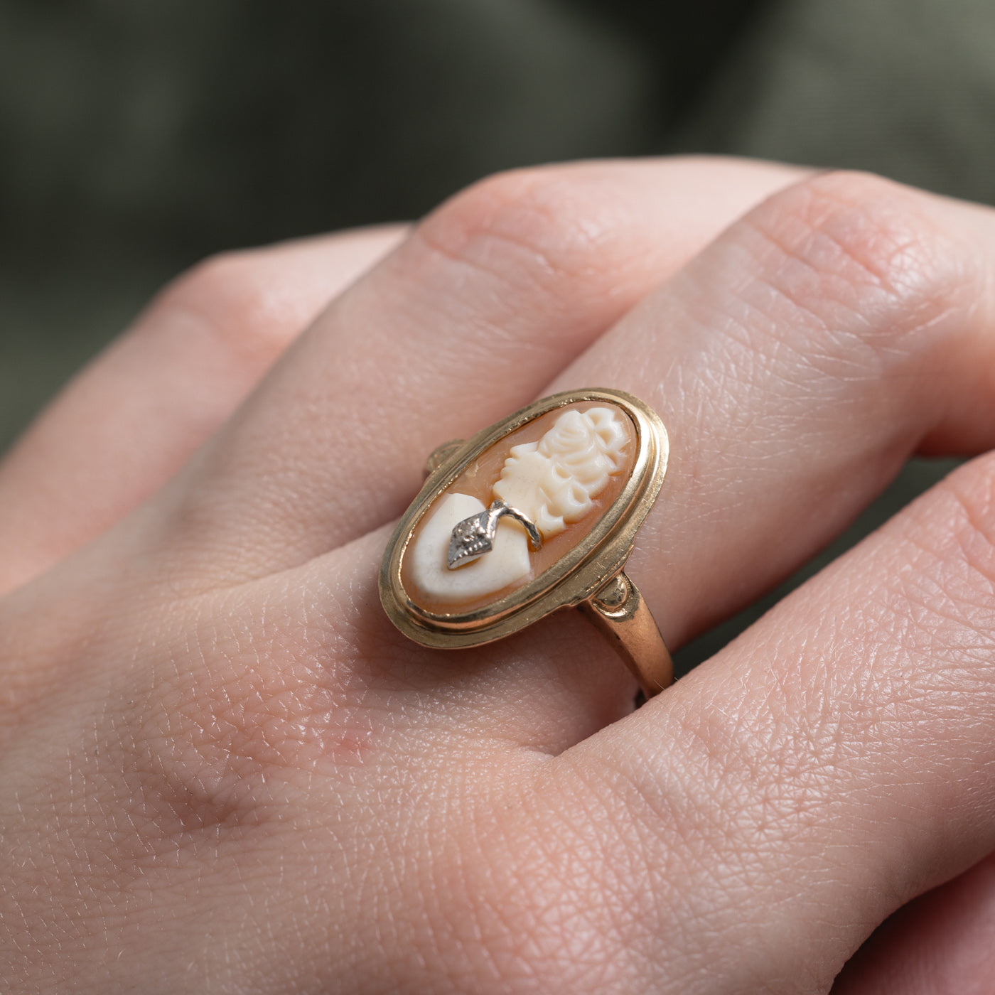 10k Shell Cameo & Diamond Accented Ring | 1.7ct, 0.005ct | SZ 8.25