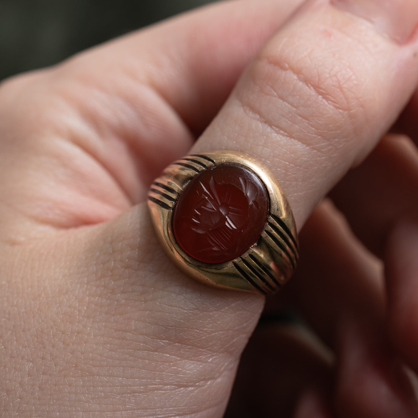 14k Carnelian Intaglio Signet Style Ring | 2.85ct | SZ 10.25