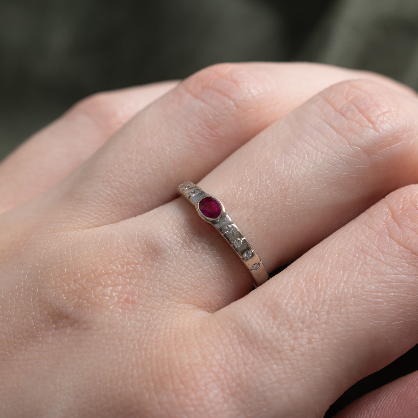 14k Synthetic Ruby & Diamond Ring | 0.15ct, 0.08ct | SZ 6.25