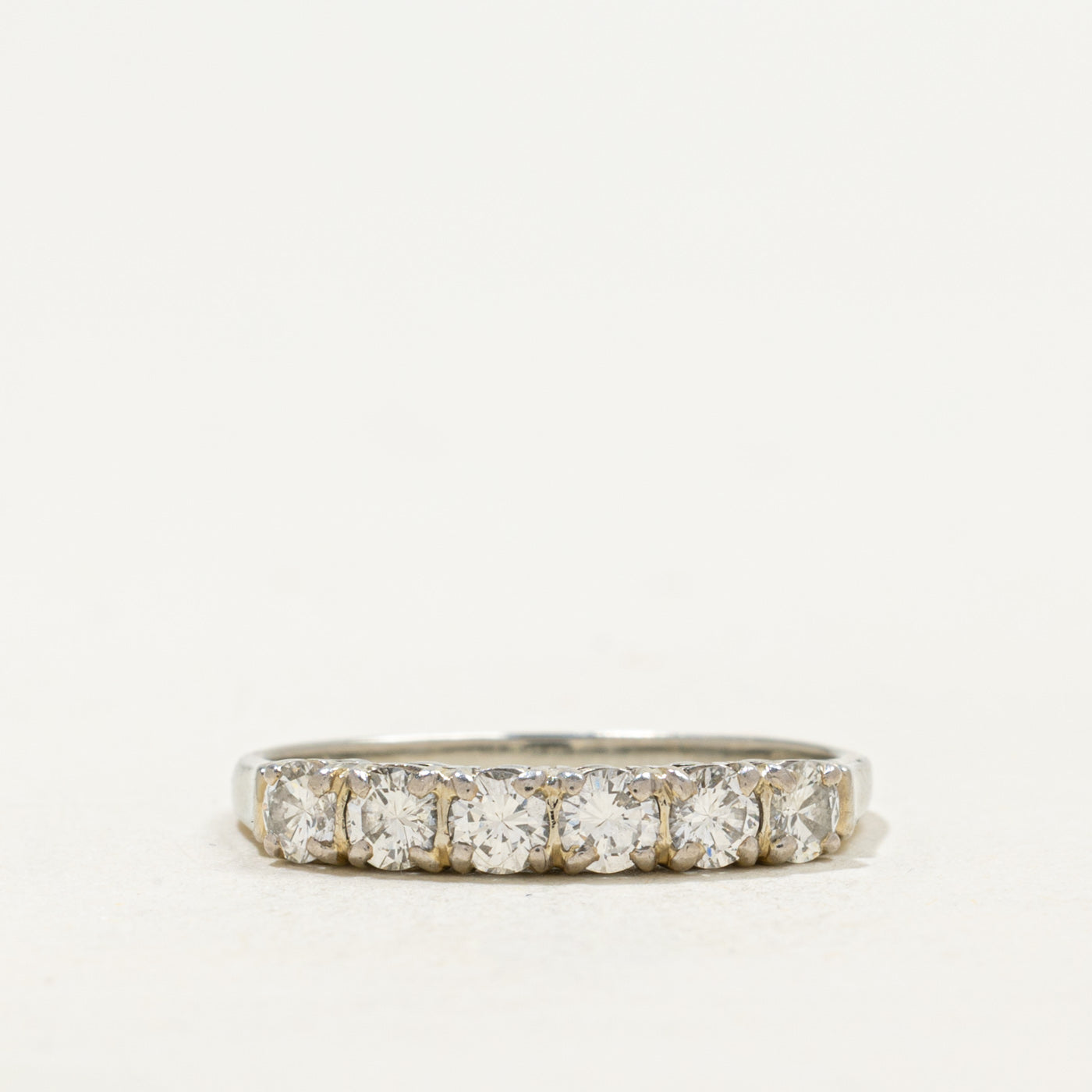 Bague Birks en or blanc 18 carats sertie de six diamants | 0,45 ct au total | Taille 5