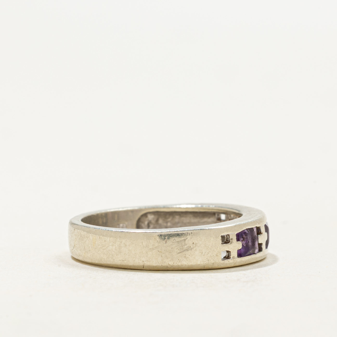 1980 London Three Stone Amethyst Openwork Band | 0.27ctw | SZ 6.5