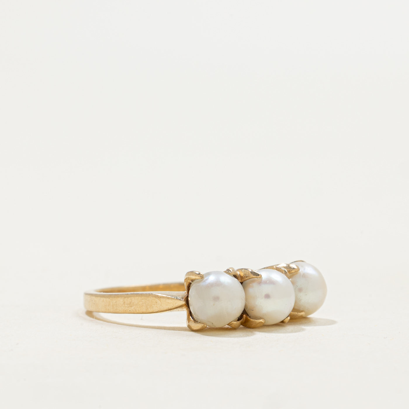 Vintage Canadian 10k Three Stone Pearl Ring | SZ 6.5