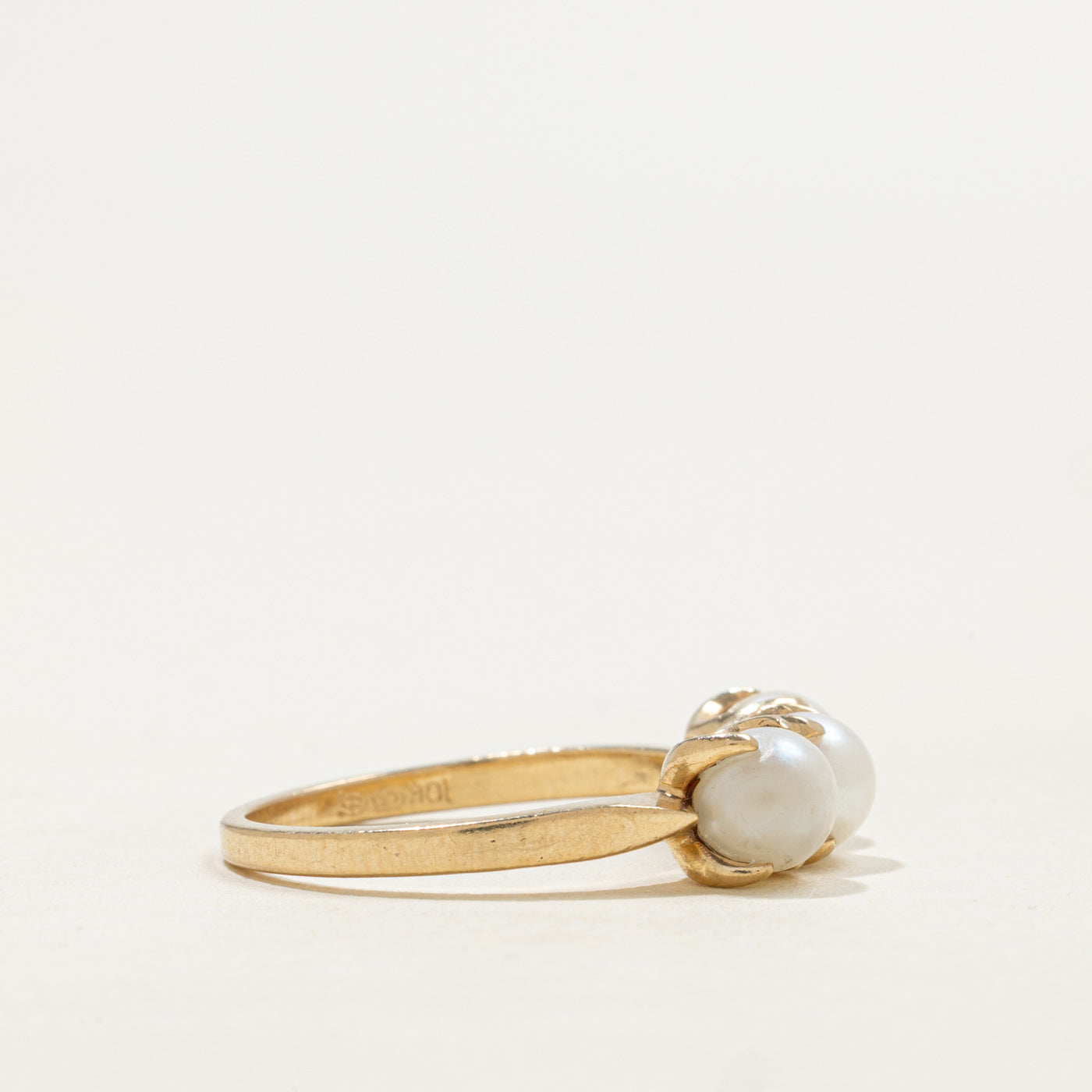 Vintage Canadian 10k Three Stone Pearl Ring | SZ 6.5