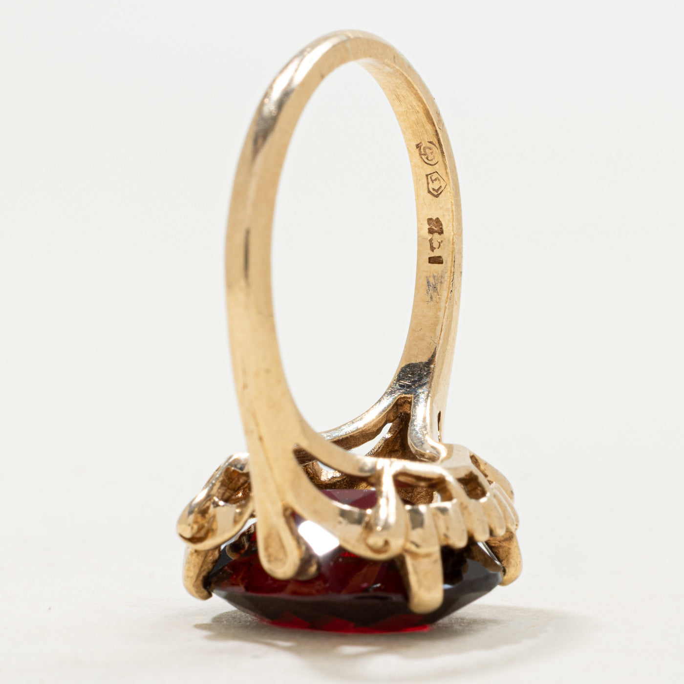 Vintage Canadian 10k Synthetic Ruby Ring | 12.50ct | SZ 8