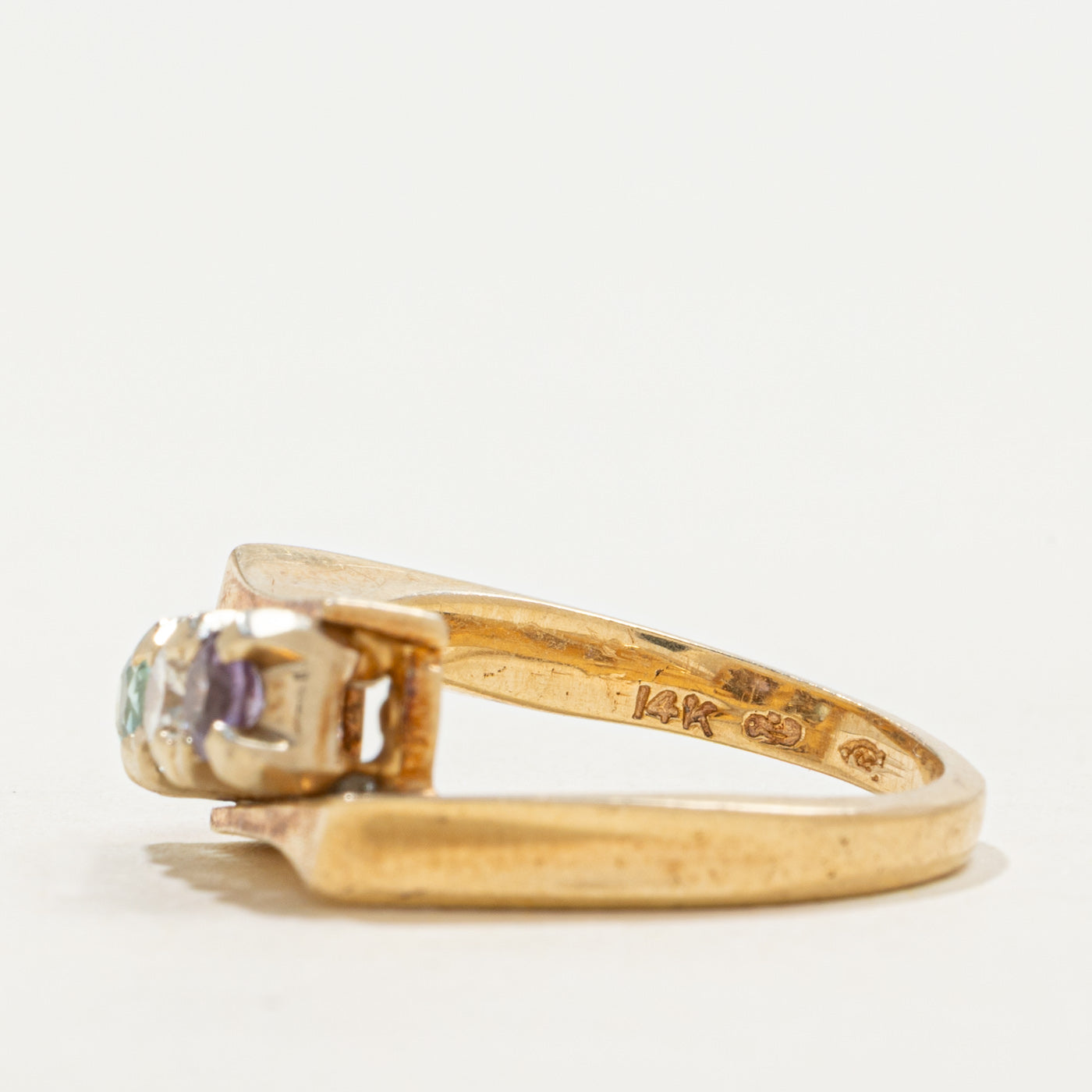 Vintage Canadian Three Stone Bypass Ring | 0.22ct, 0.38ctw | SZ 5