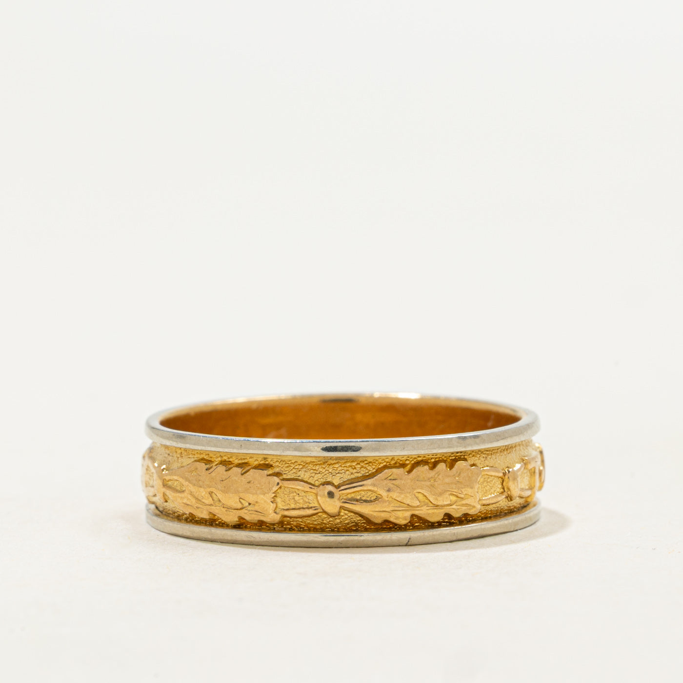 1965 Swedish 18k Two Tone Gold Embossed Band | 5.38mm | SZ 9