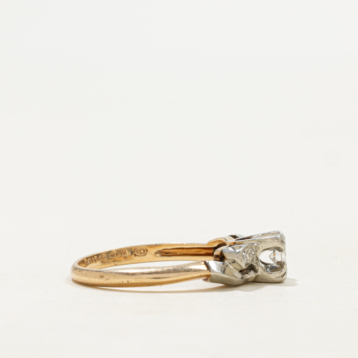 Vintage Canadian Diamond Accented Ring | 0.15ctw | SZ 5.75