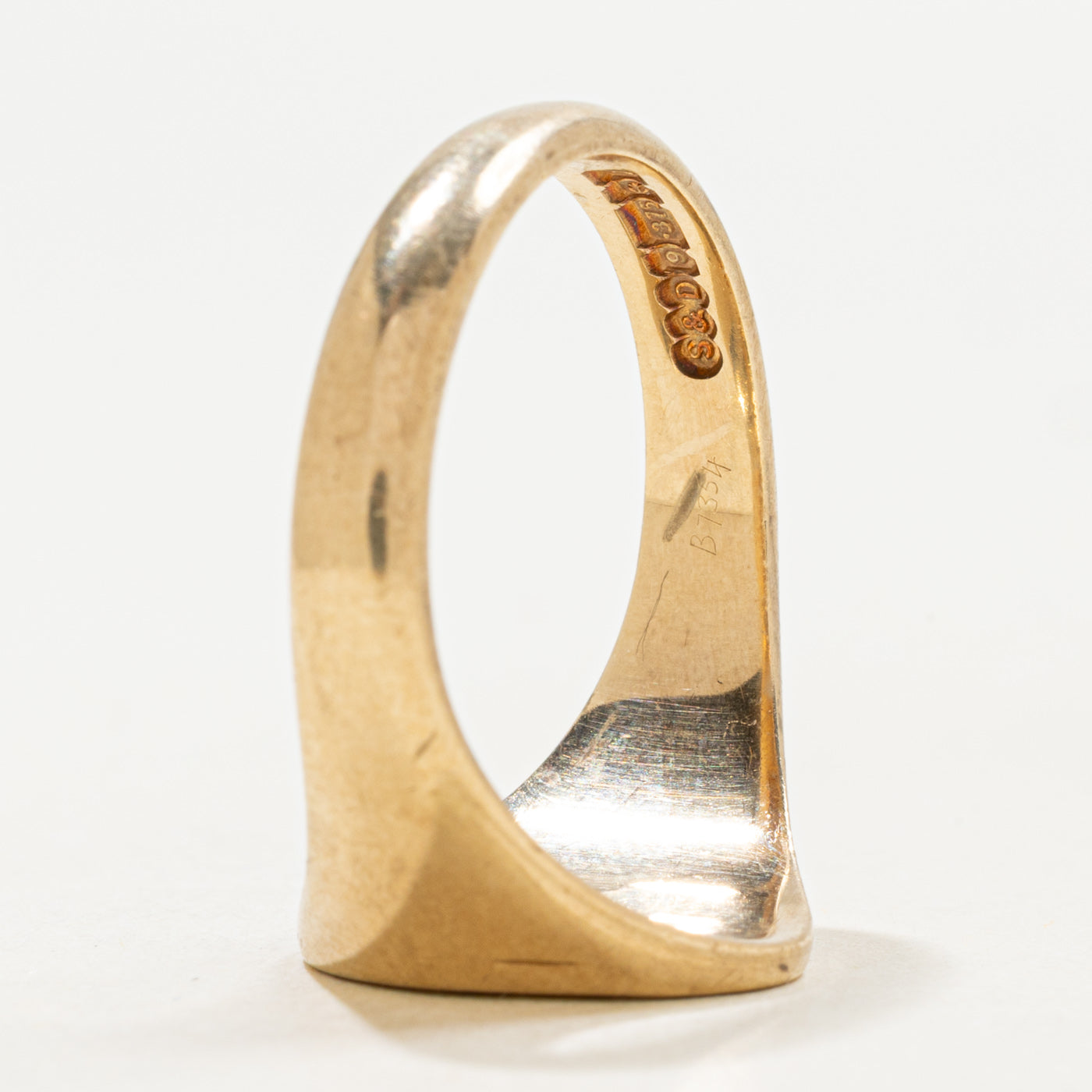 1961 Birmingham 9k Textured Oval Signet Ring | SZ 10.25
