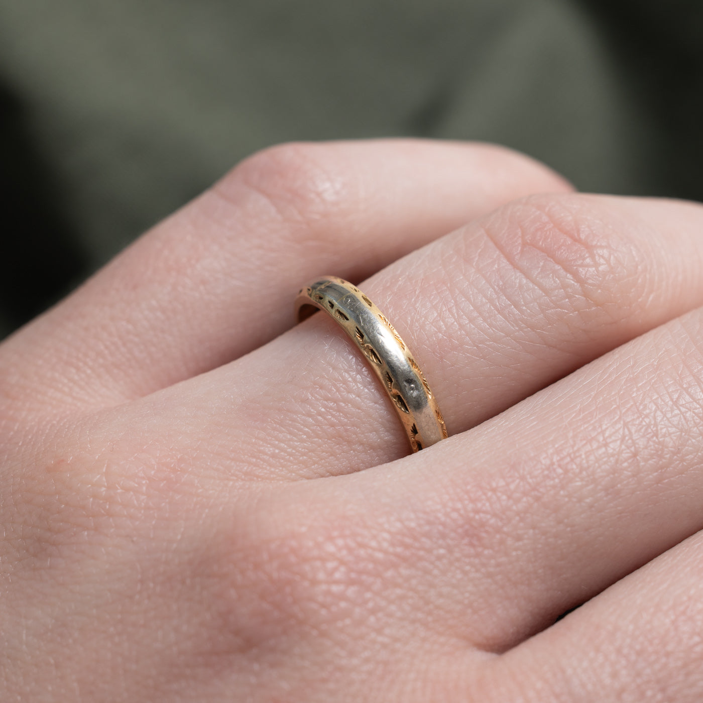 Vintage Canadian Two Tone Gold Textured Band | 3.39mm | SZ 6