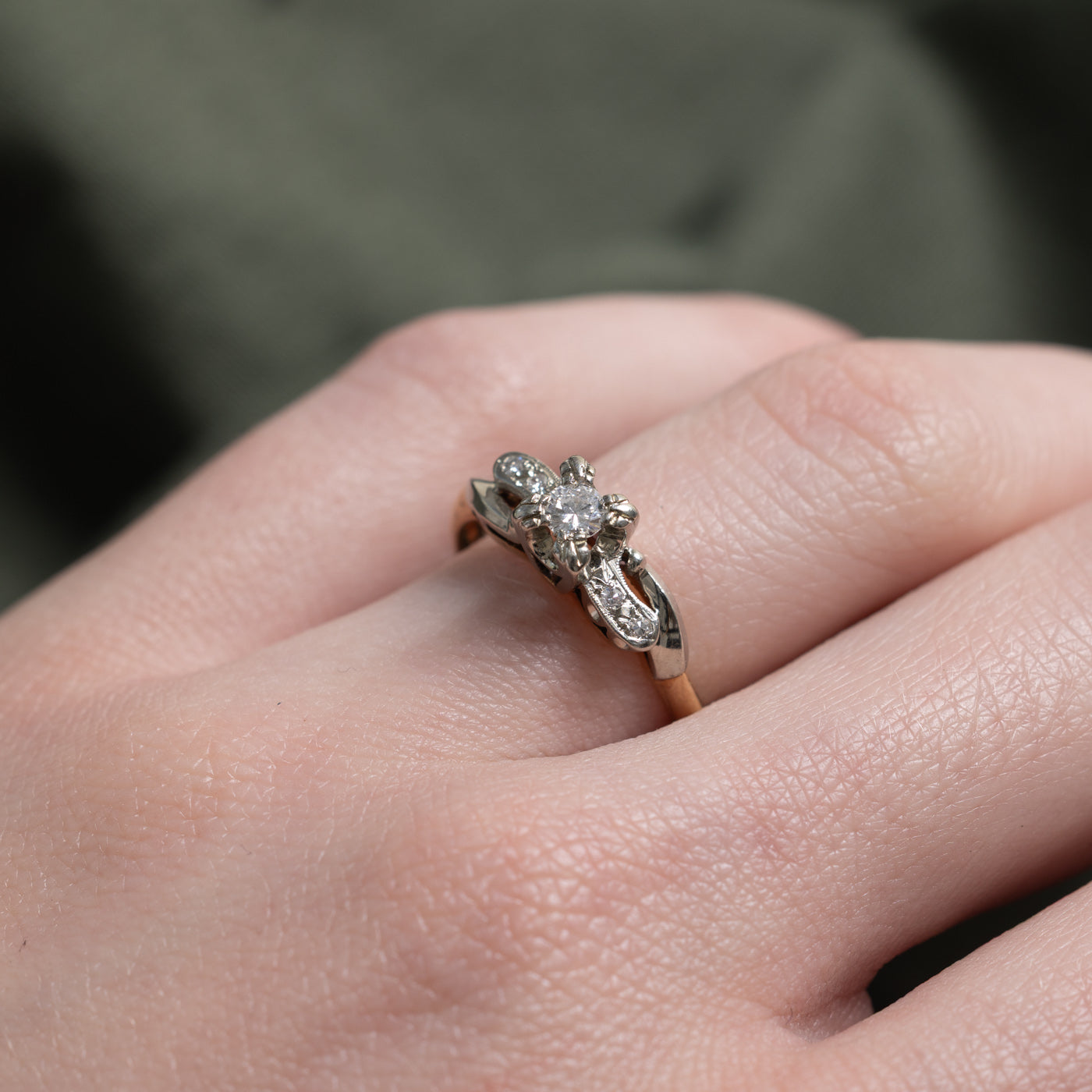 Diamond Cluster Double Crossover Ring | 0.95ctw | SZ 7.5 |