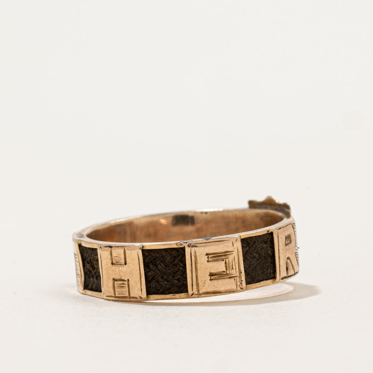 1916 Chester Sentimental Hairwork ‘MOTHER’ Crest Ring | SZ 9