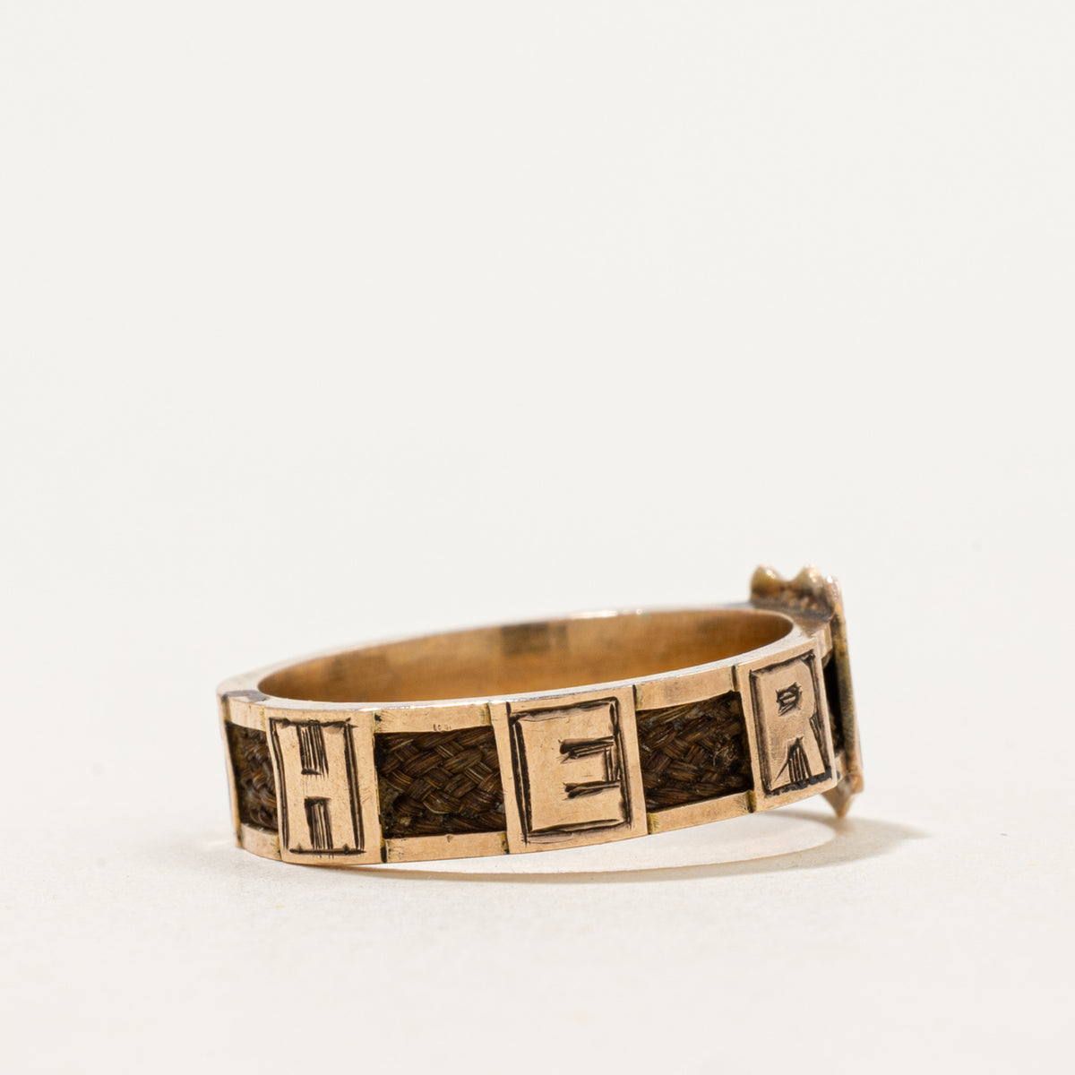 1910 Chester 9k Sentimental Hairwork ‘MOTHER’ Crest Ring | SZ 7.5