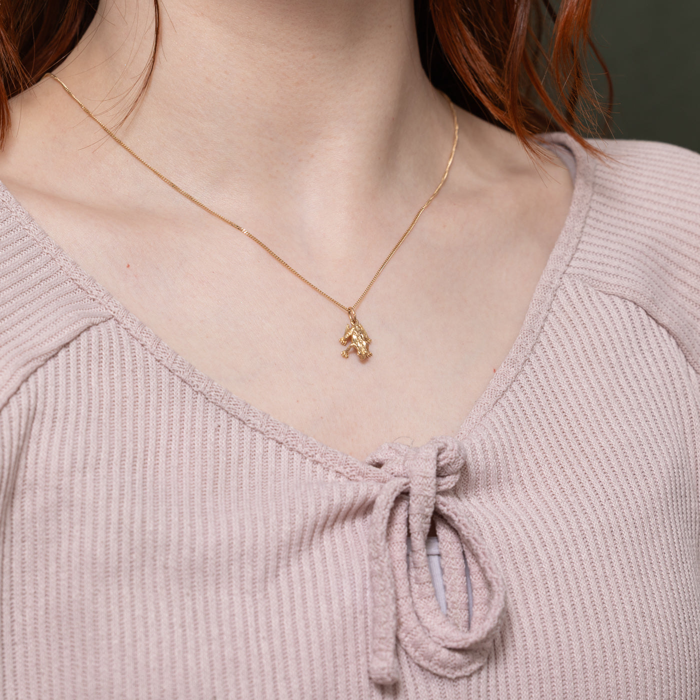 10k Textured Frog Charm