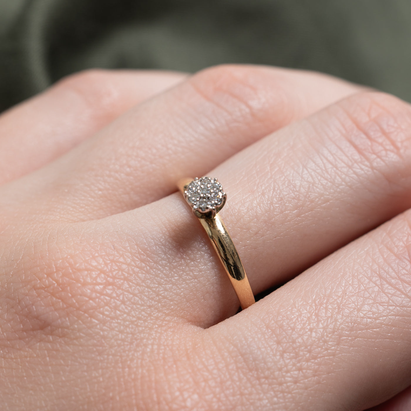 14k Cathedral Set Diamond Daisy Cluster Ring | 0.07 ctw | SZ 8