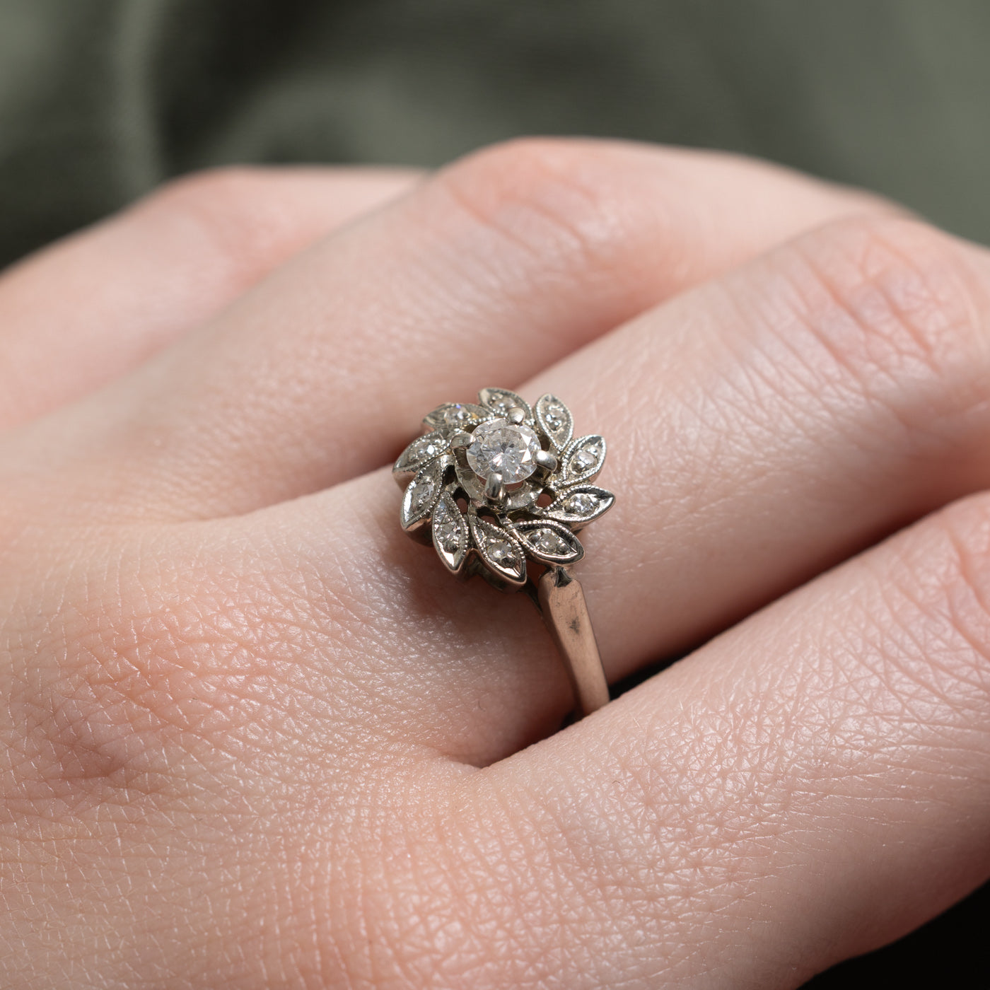 Art Deco Diamond Floral Petal Cluster Ring | 0.25ct 0.1 ctw | SZ 7.25 |