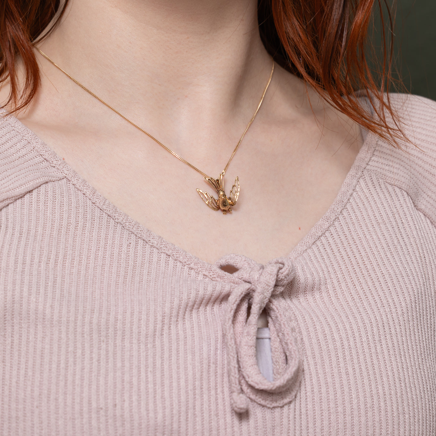 9k Openwork Bird Pendant