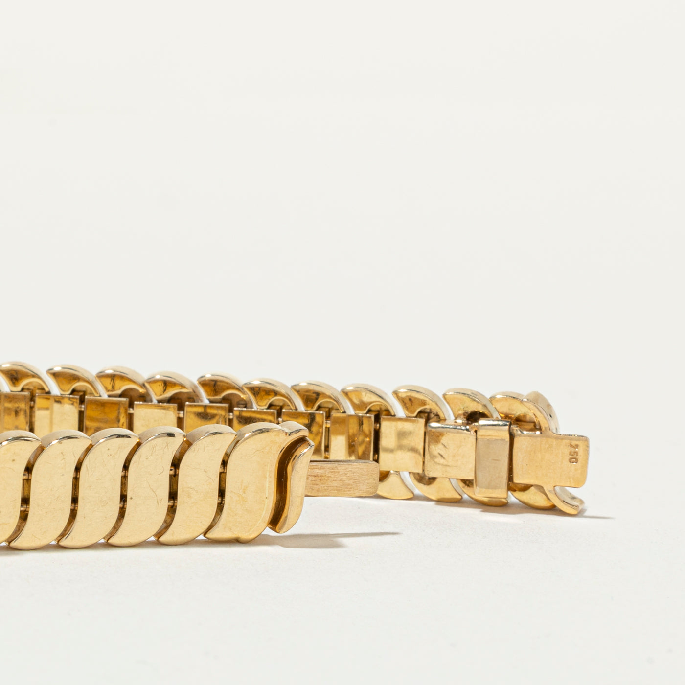 18k Diamond Accented Flat Wavy Chain Bracelet | 0.90ctw