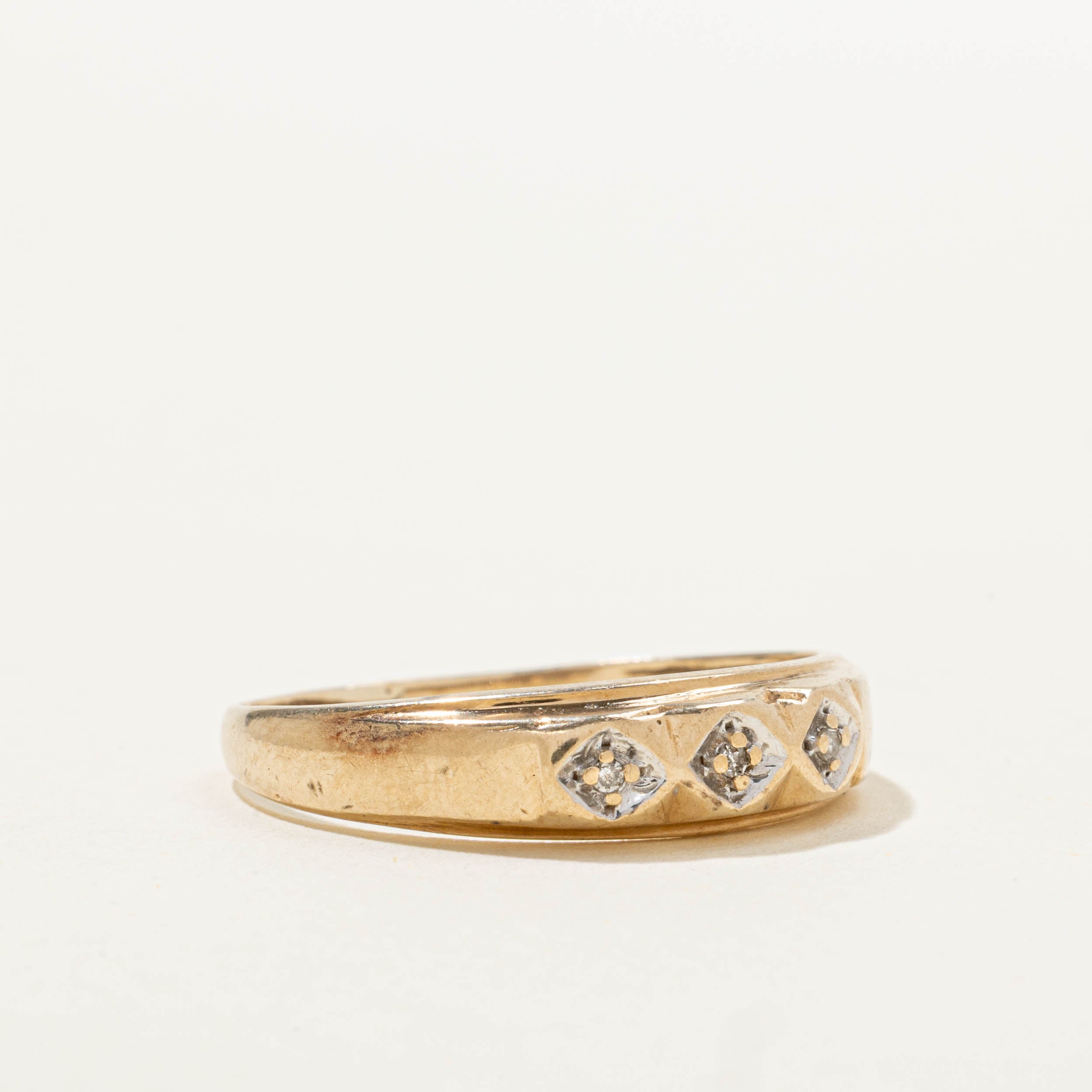 10k Three Stone  Illusion Set Diamond Band | SZ 9.5
