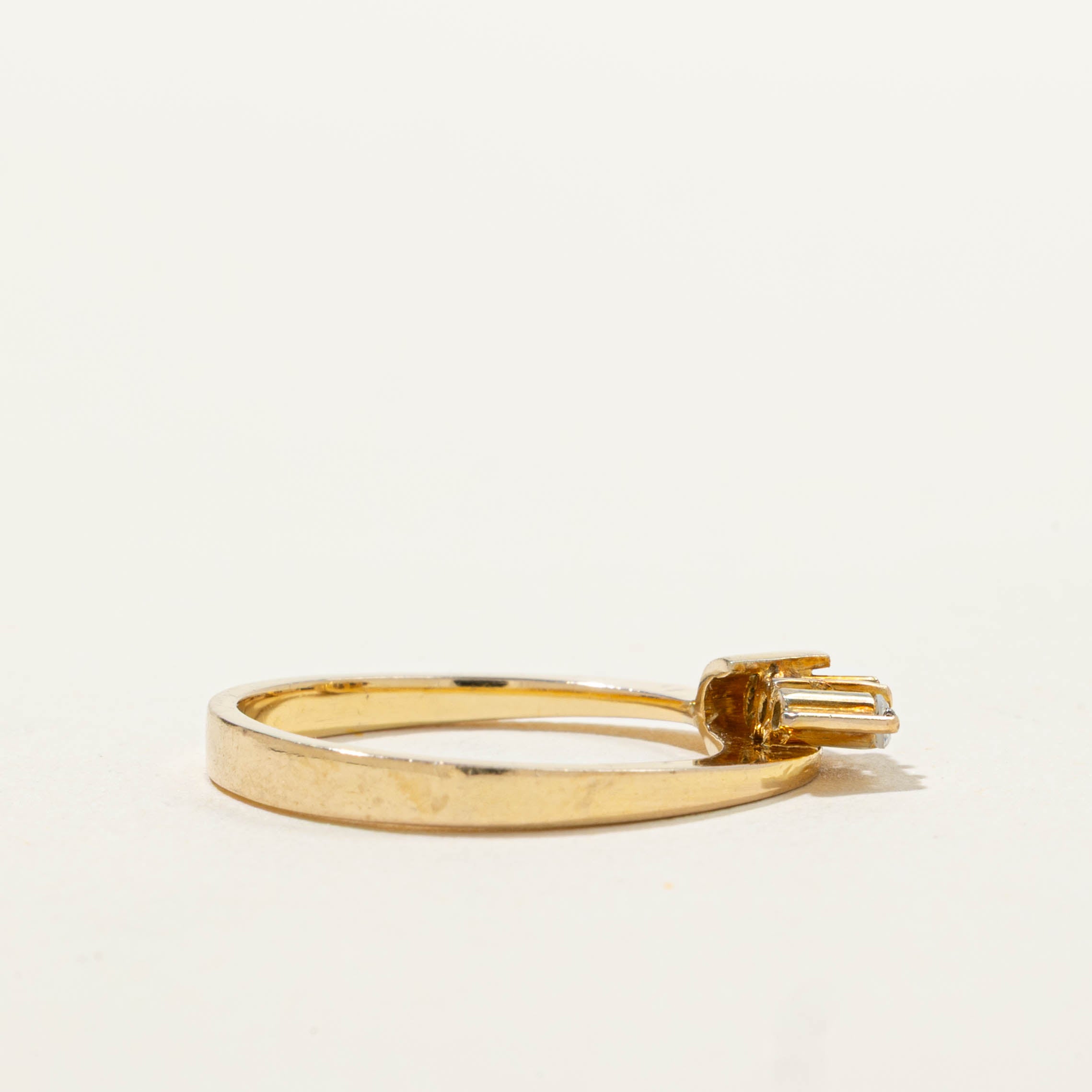 14k Three Stone Diamond Petite Ring | SZ 5