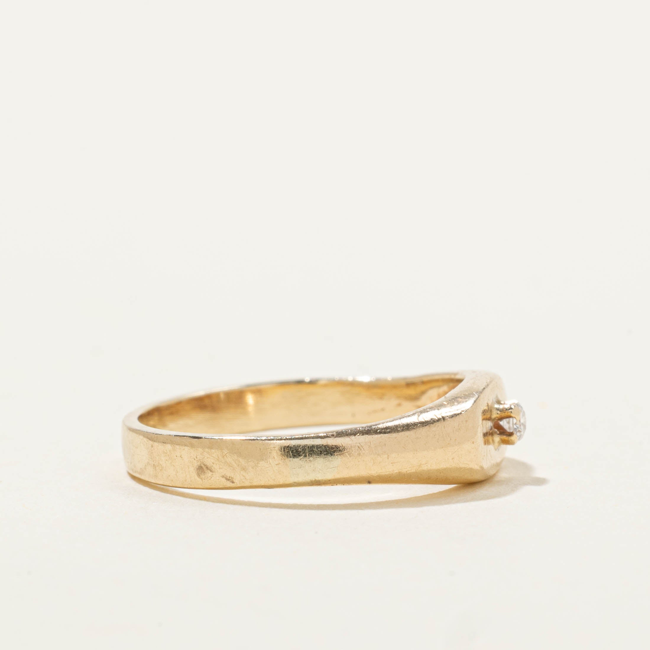 Single Diamond Petite Signet Ring | SZ 3.75