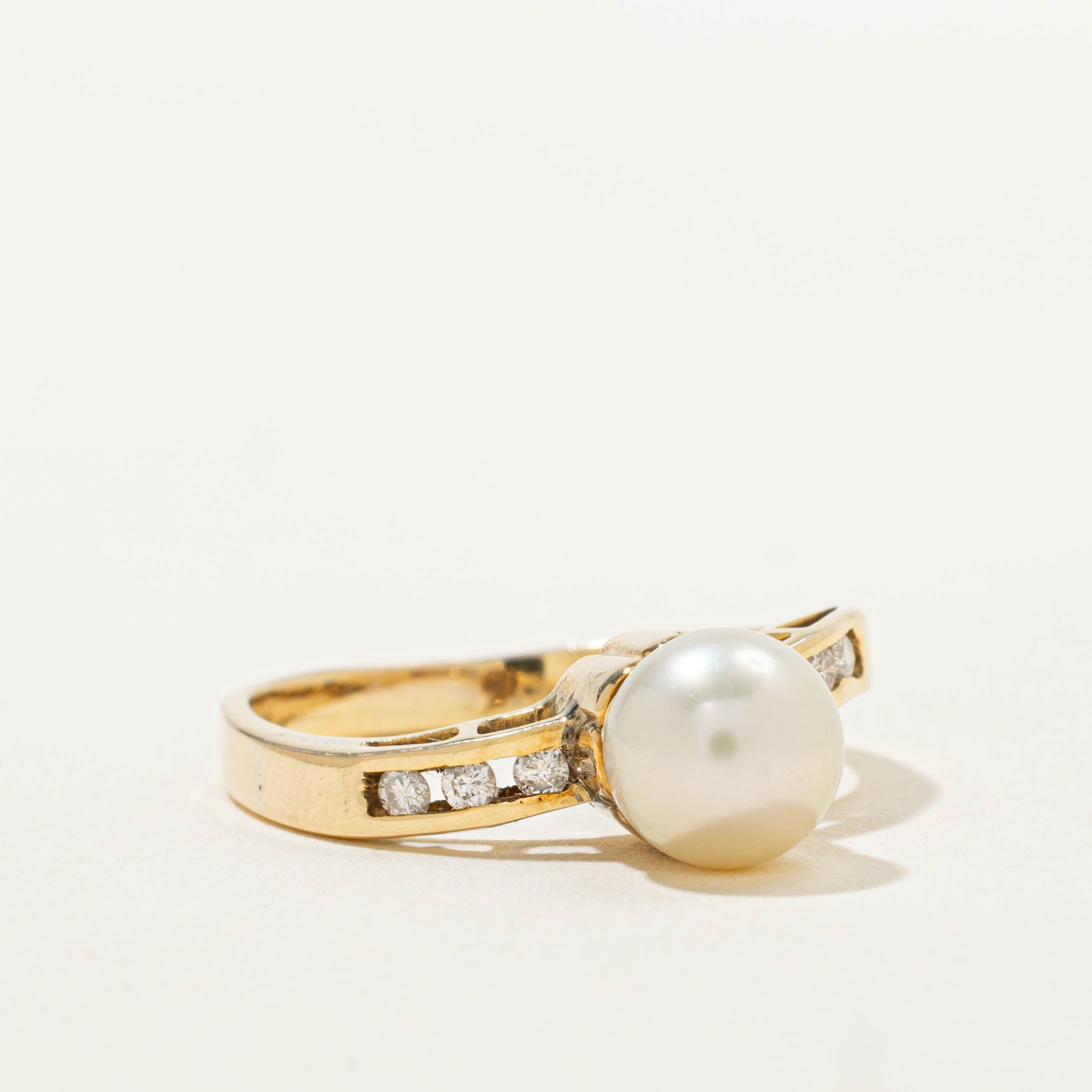 Pearl & Diamond Wave Ring | 0.10ctw | SZ 7.75