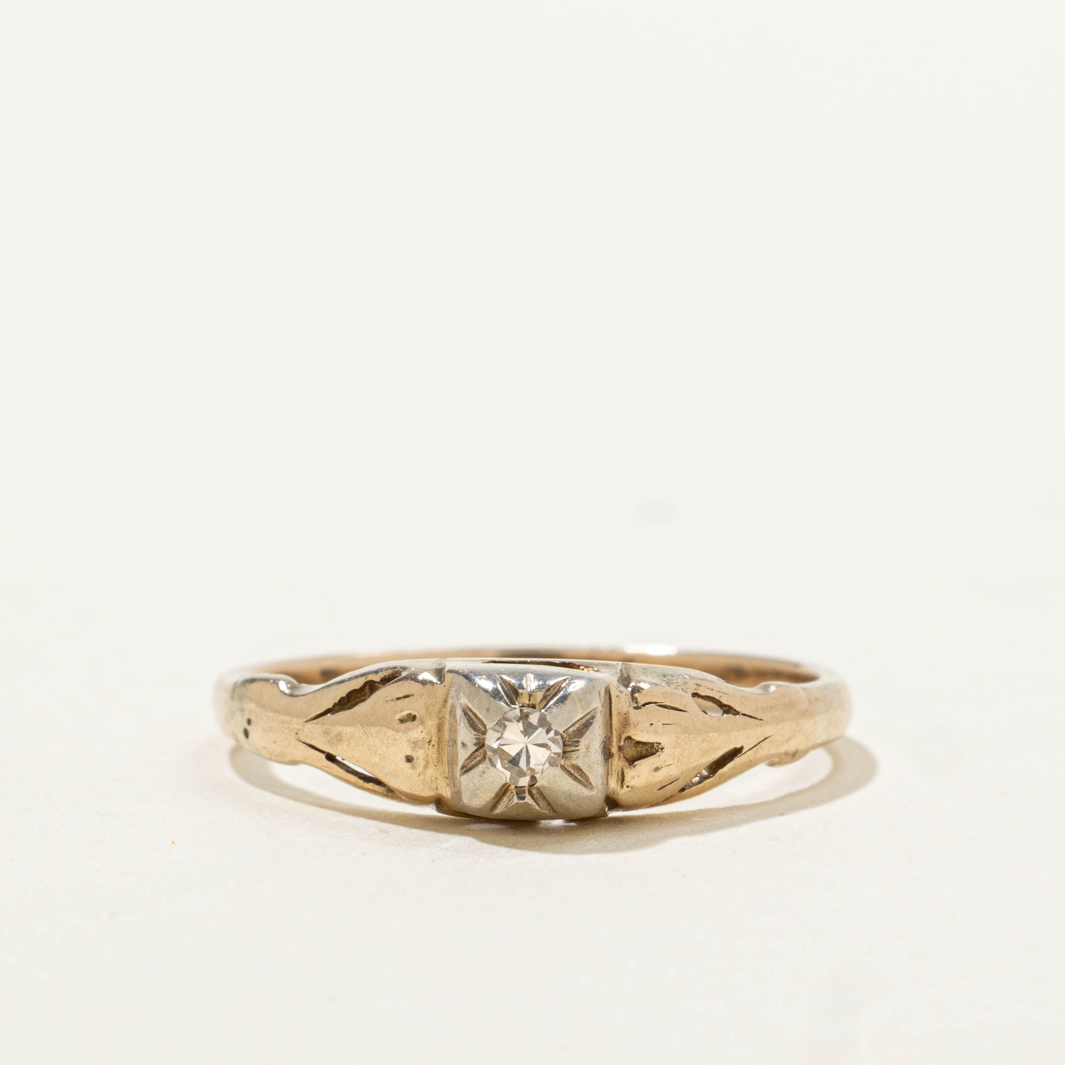 9k Illusion Set Diamond Textured Ring | SZ 6.5