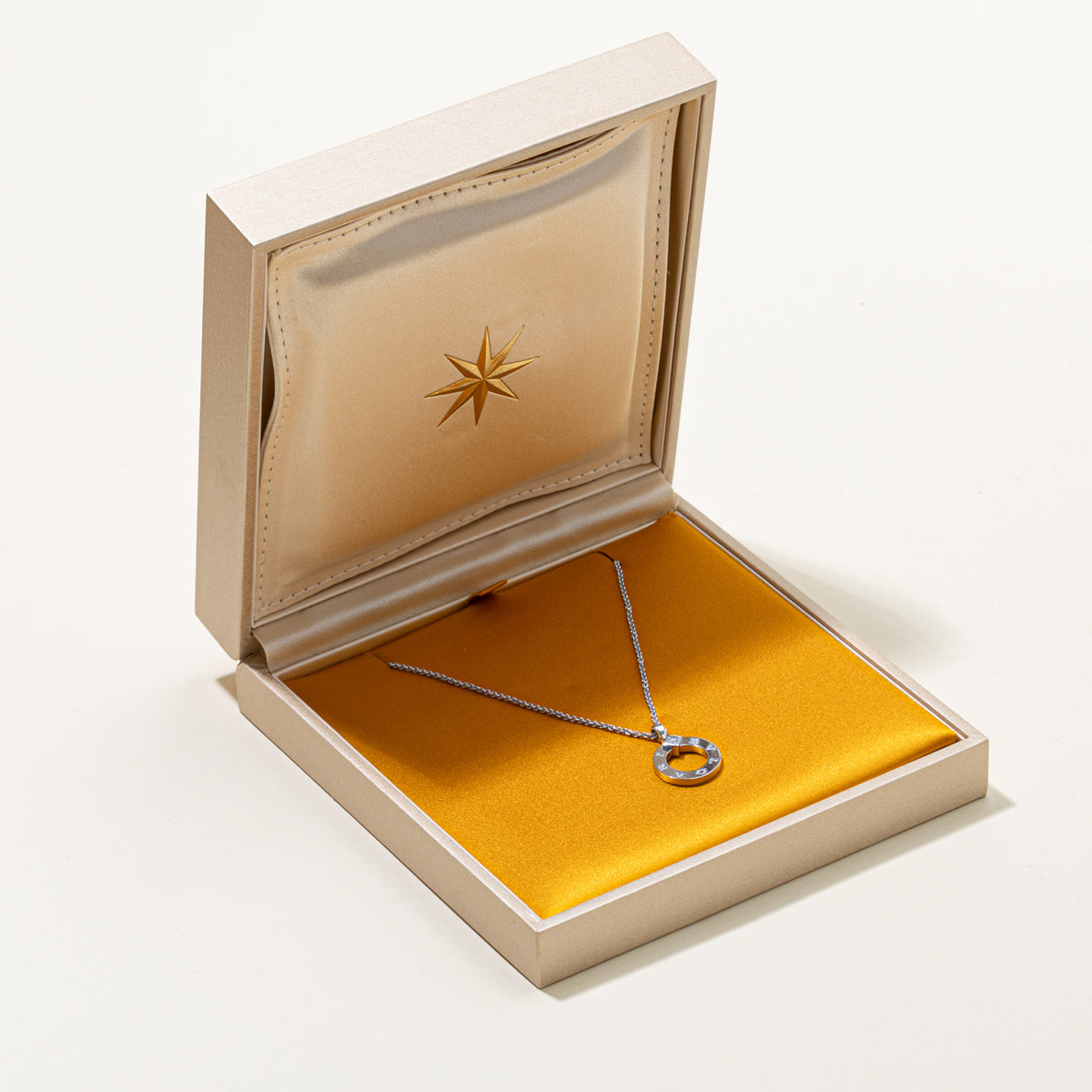 'Bvlgari' Bvlgari Bezel Set Diamond Adjustable Pendant Necklace | 0.09ctw | 18"