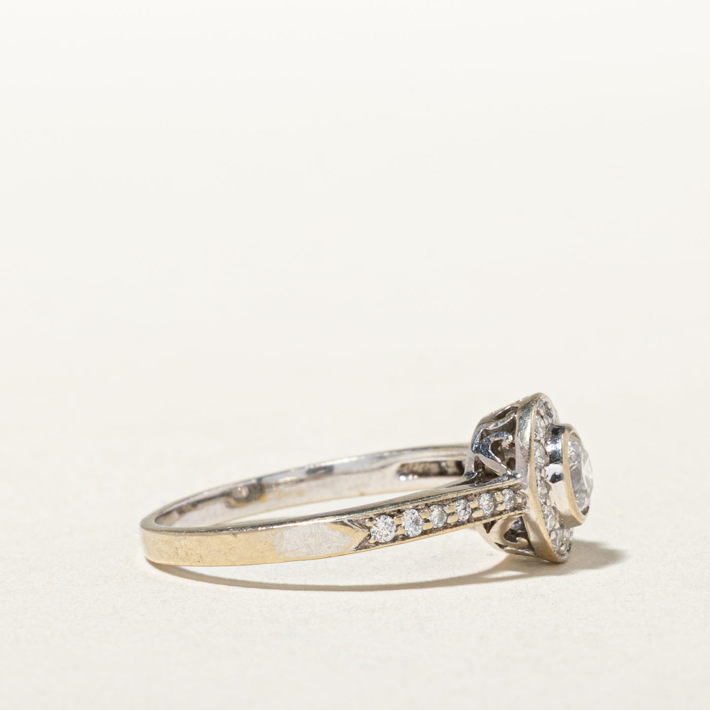 14k Bezel Set Diamond Halo Ring | 0.32ct I1 F/G, 0.26ctw | SZ 5.75