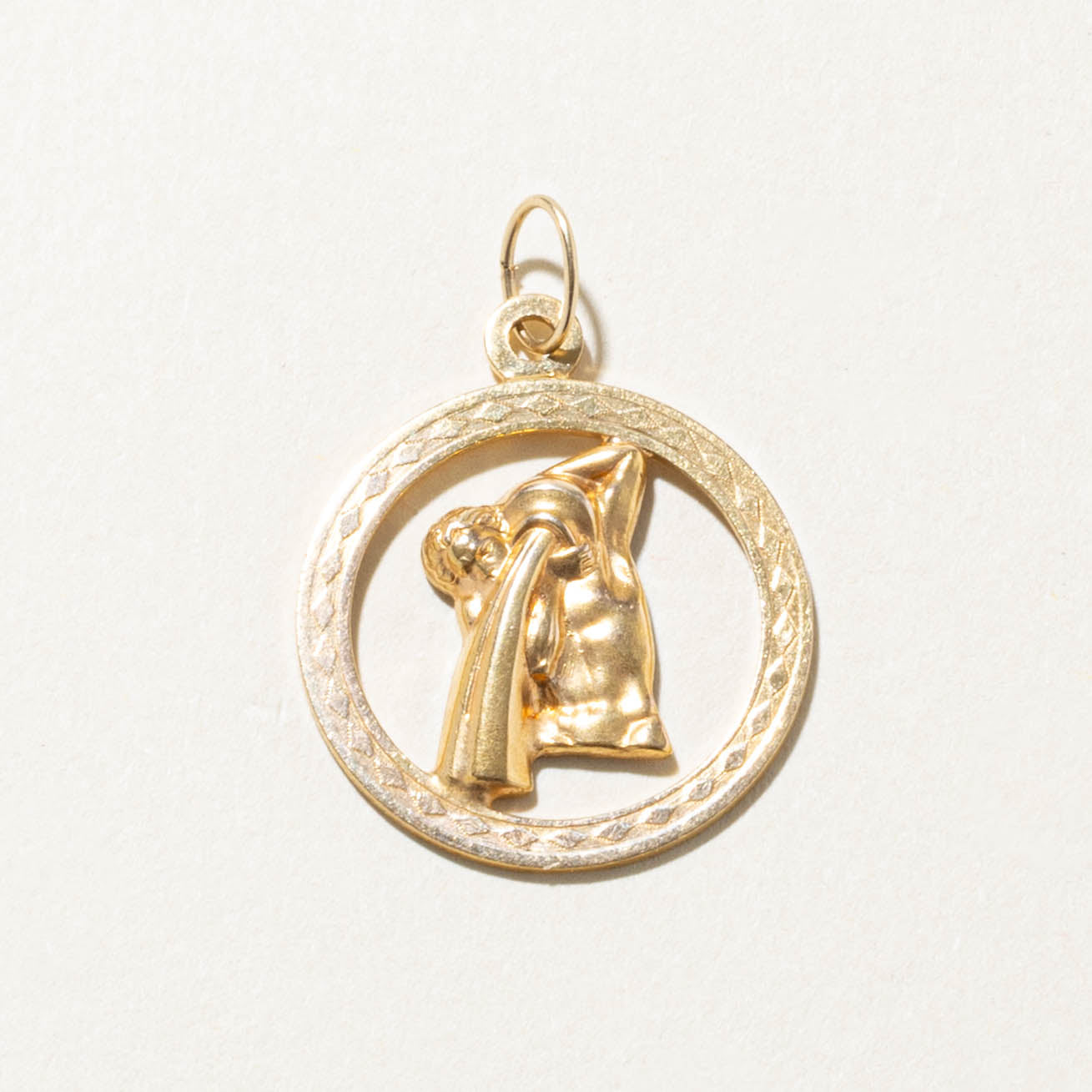 10k Aquarius Zodiac Pendant