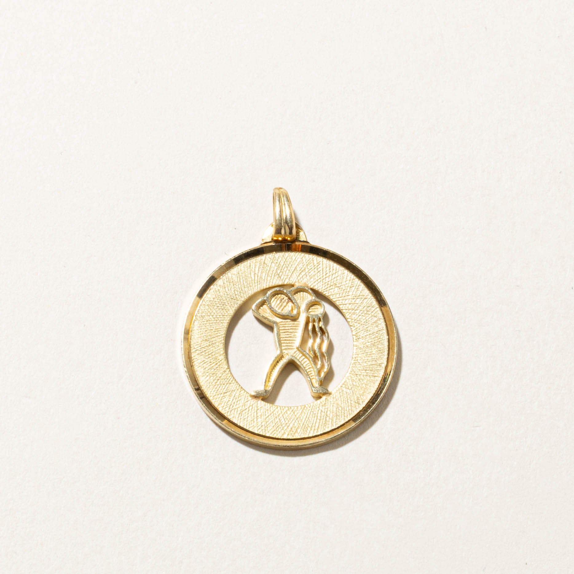14k Aquarius Zodiac Pendant