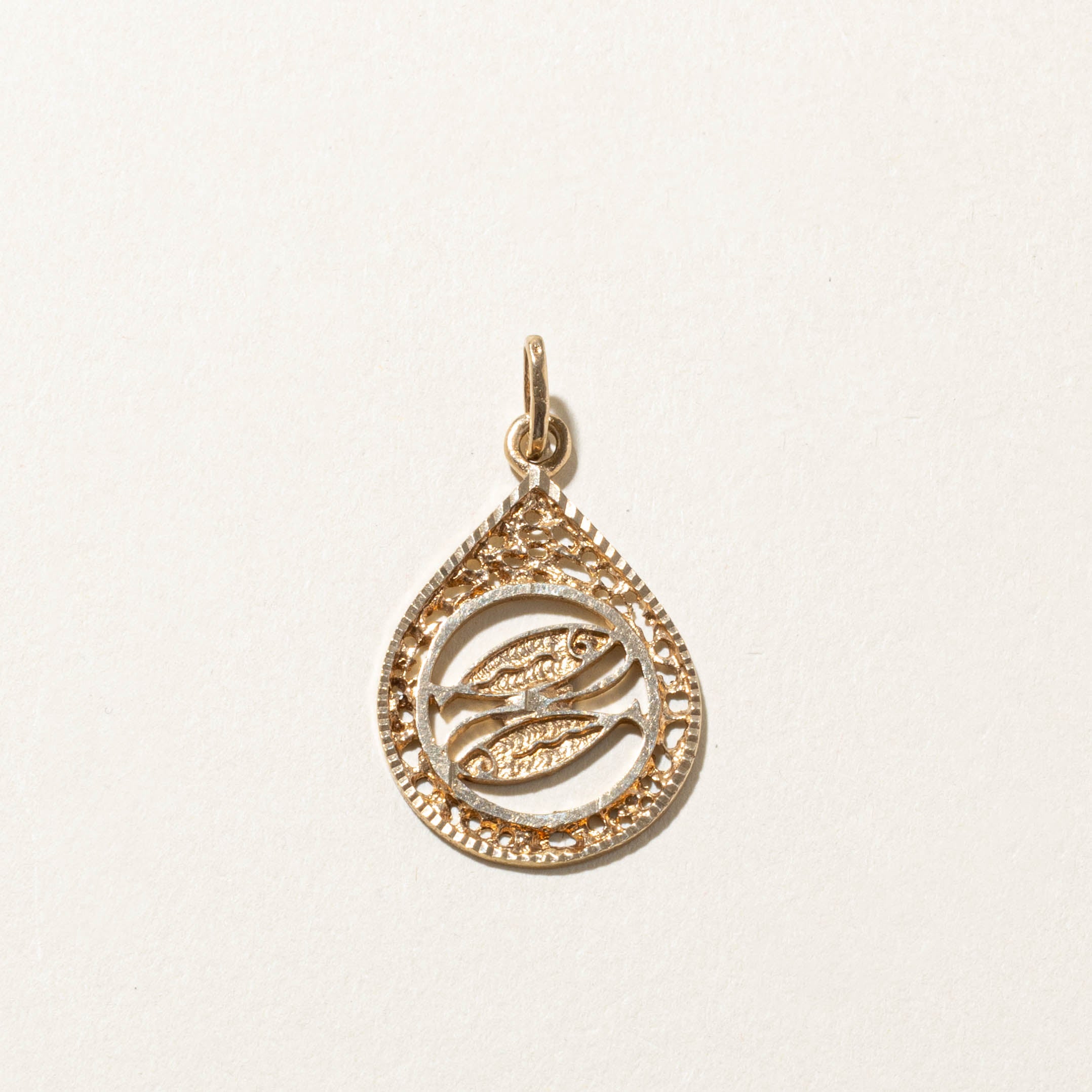 10k Pisces Zodiac Pendant
