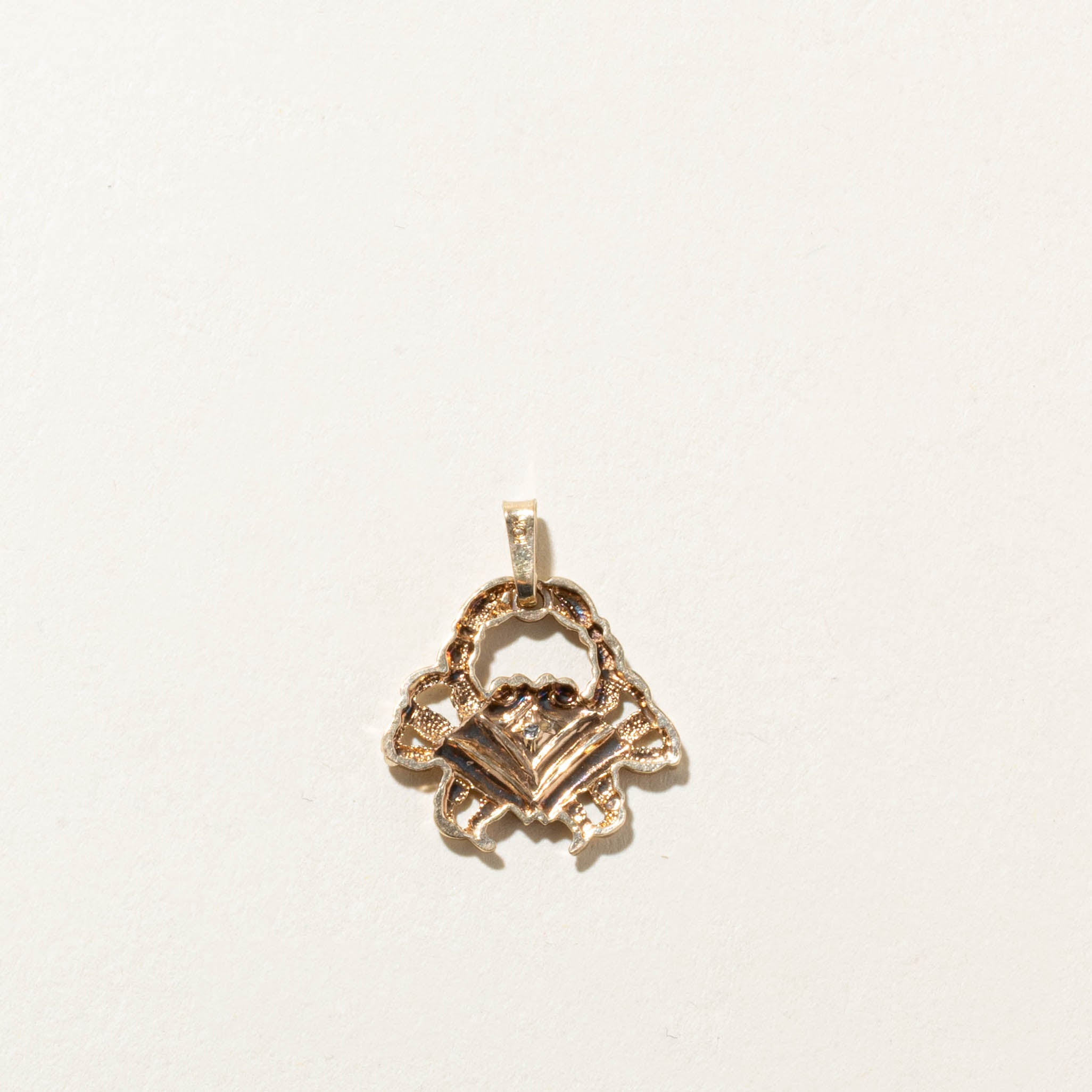 10k Cancer Zodiac Pendant