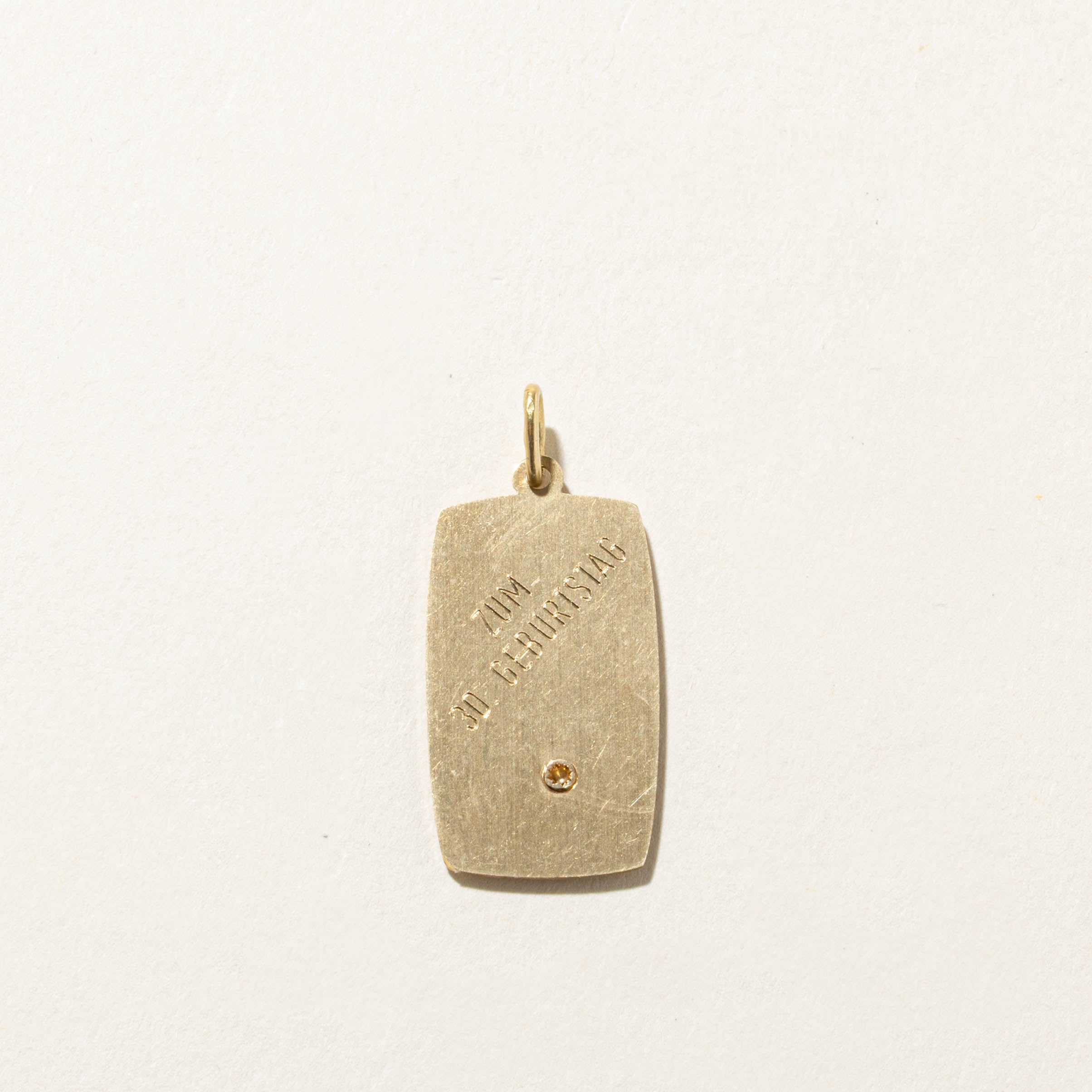 18k Leo Zodiac Pendant