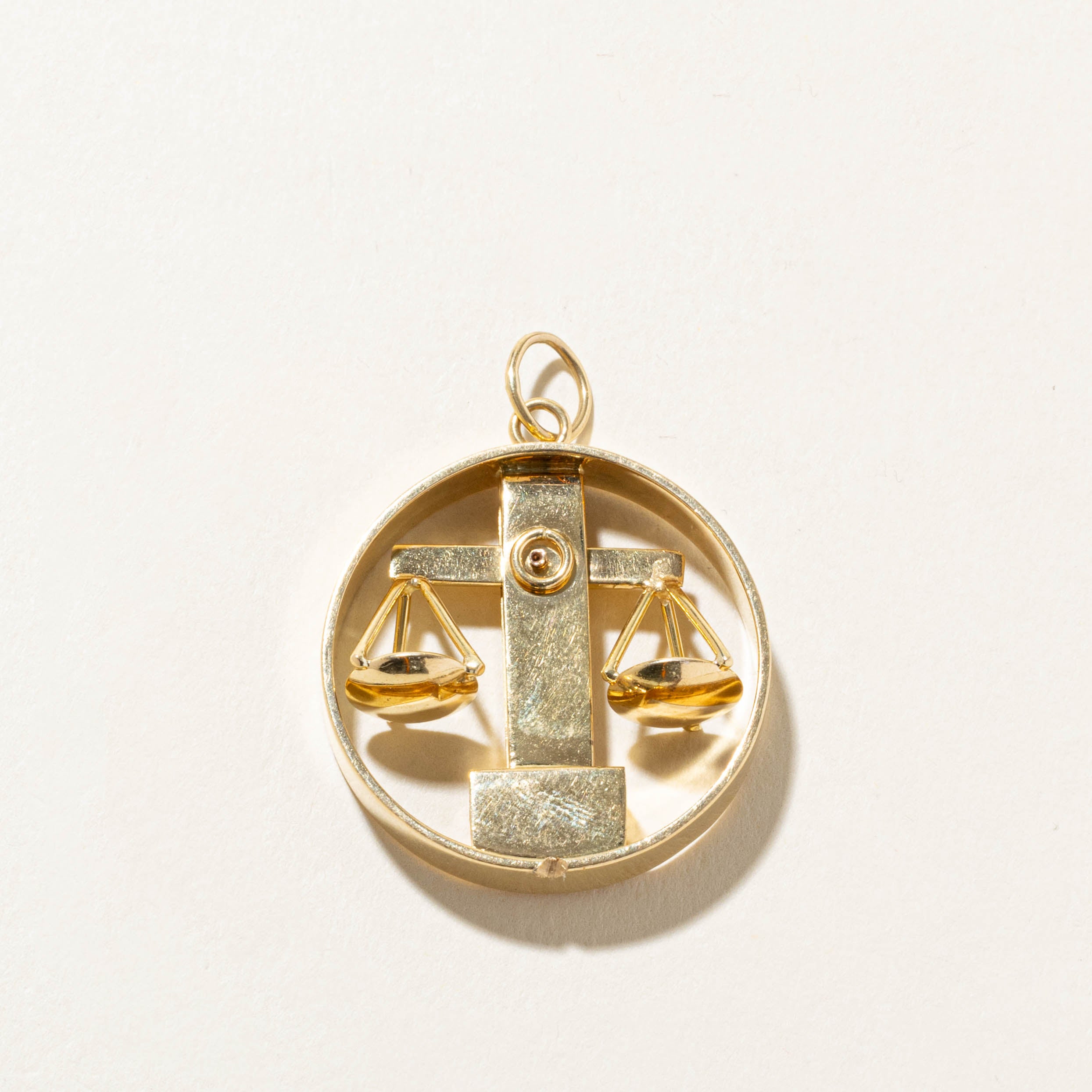 18k Libra Zodiac Pendant