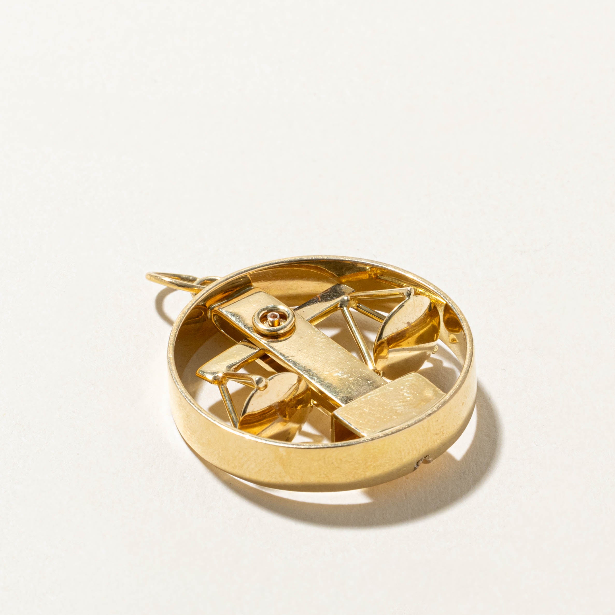 18k Libra Zodiac Pendant