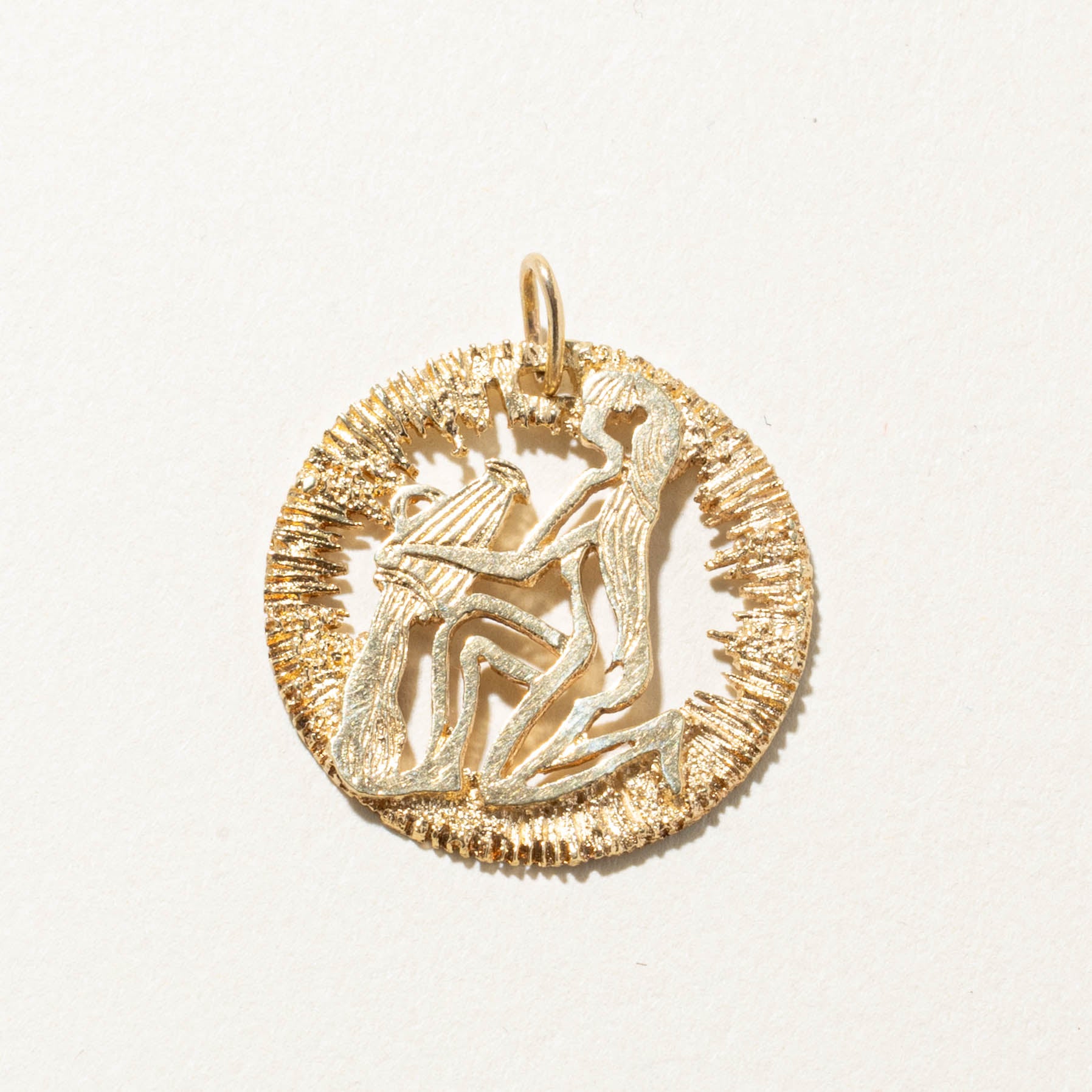 14k Aquarius Zodiac Pendant