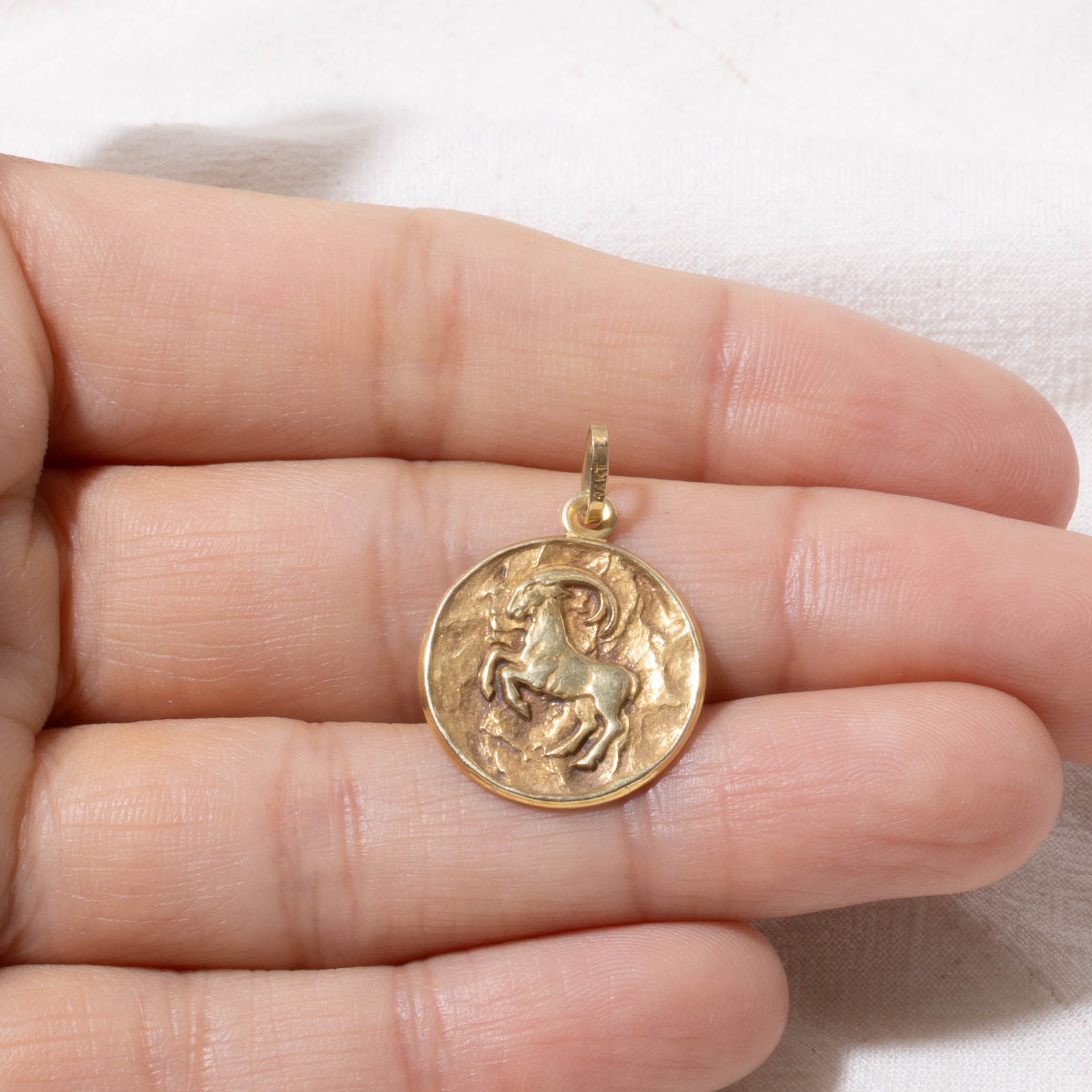 14k Aries Zodiac Pendant