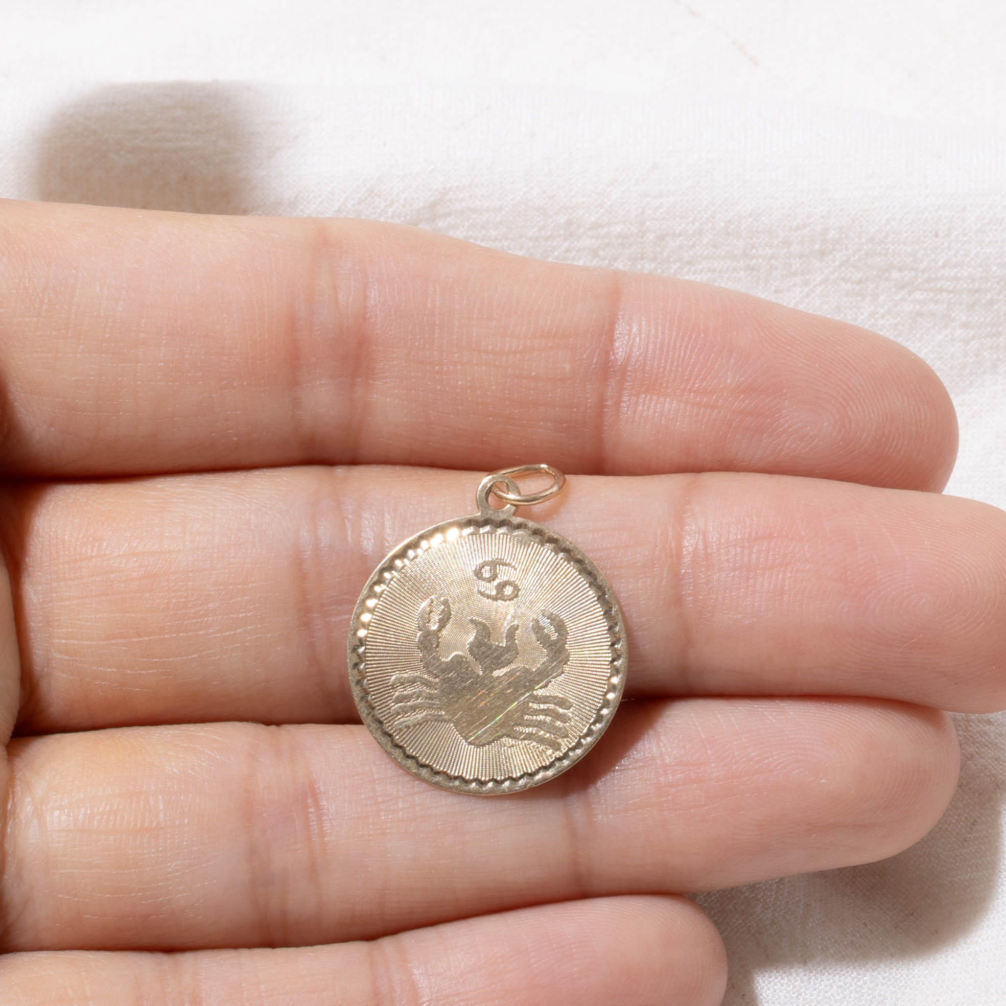 10k Cancer Zodiac Pendant