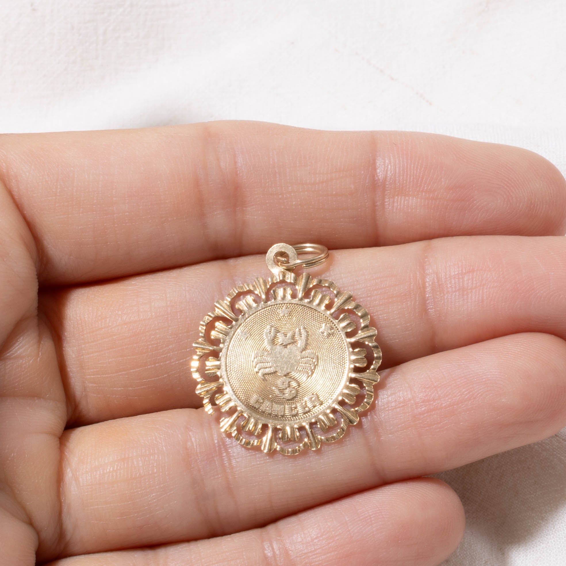 10k Cancer Zodiac Pendant