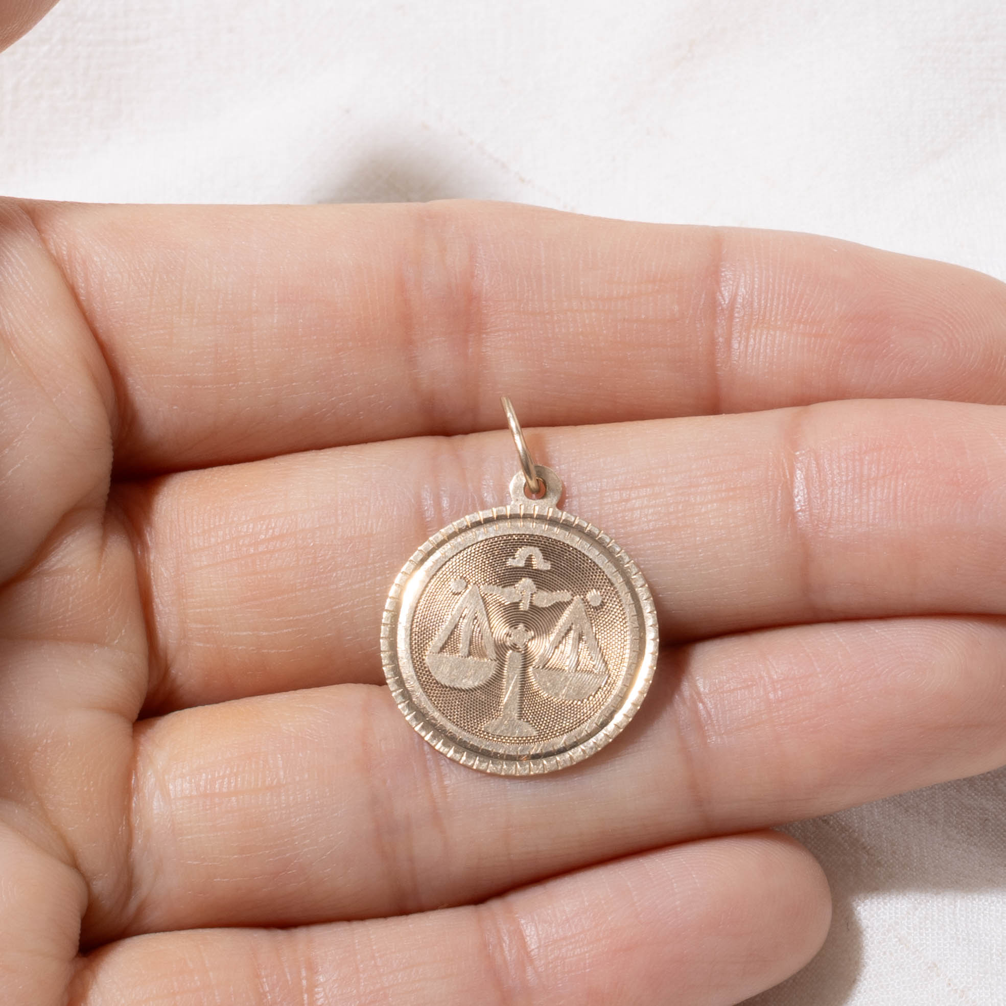 10k Libra Zodiac Pendant