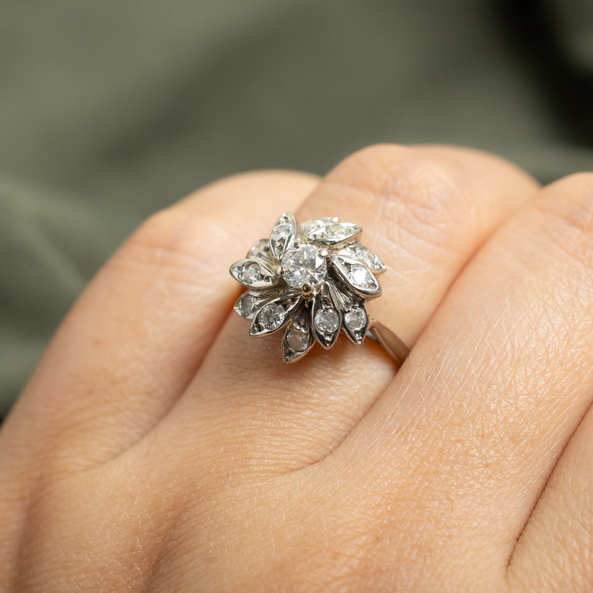 18k Diamond Cluster Floral Cocktail Ring | 0.70ctw | SZ 7.25